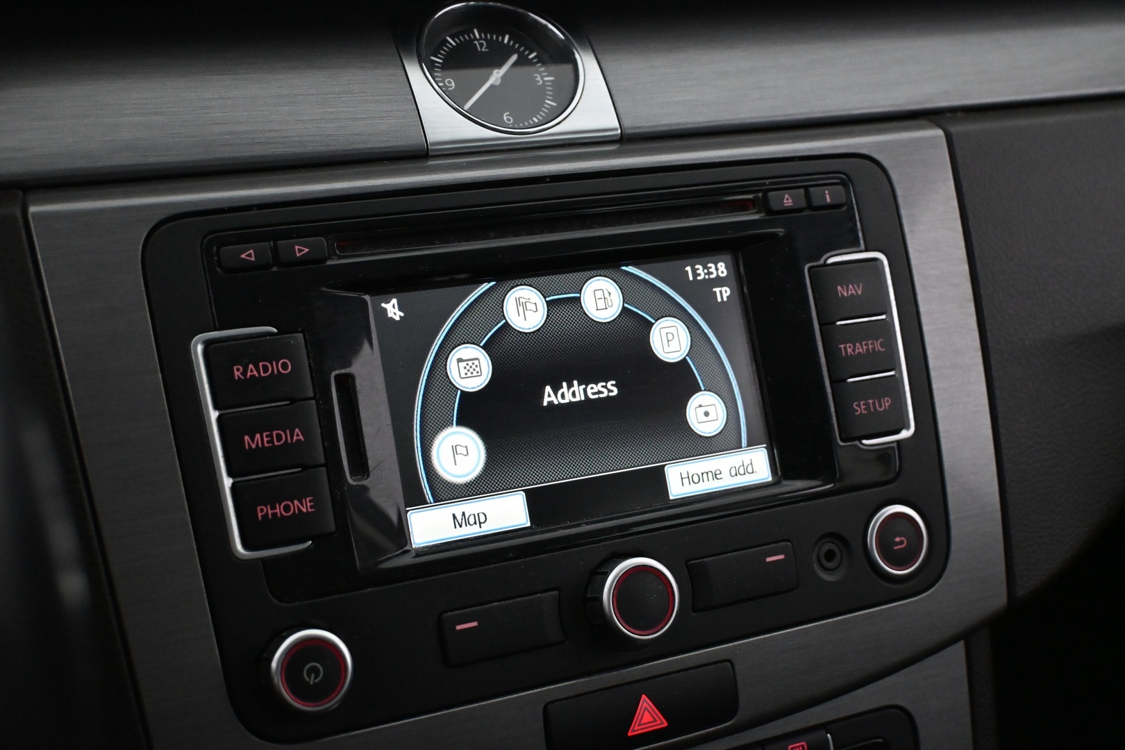 VOLKSWAGEN Passat 2011