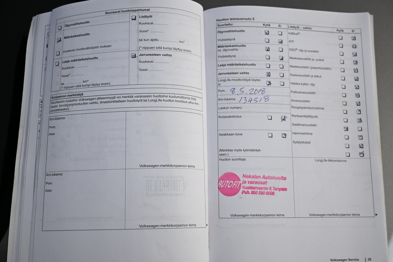 VOLKSWAGEN Passat 2011