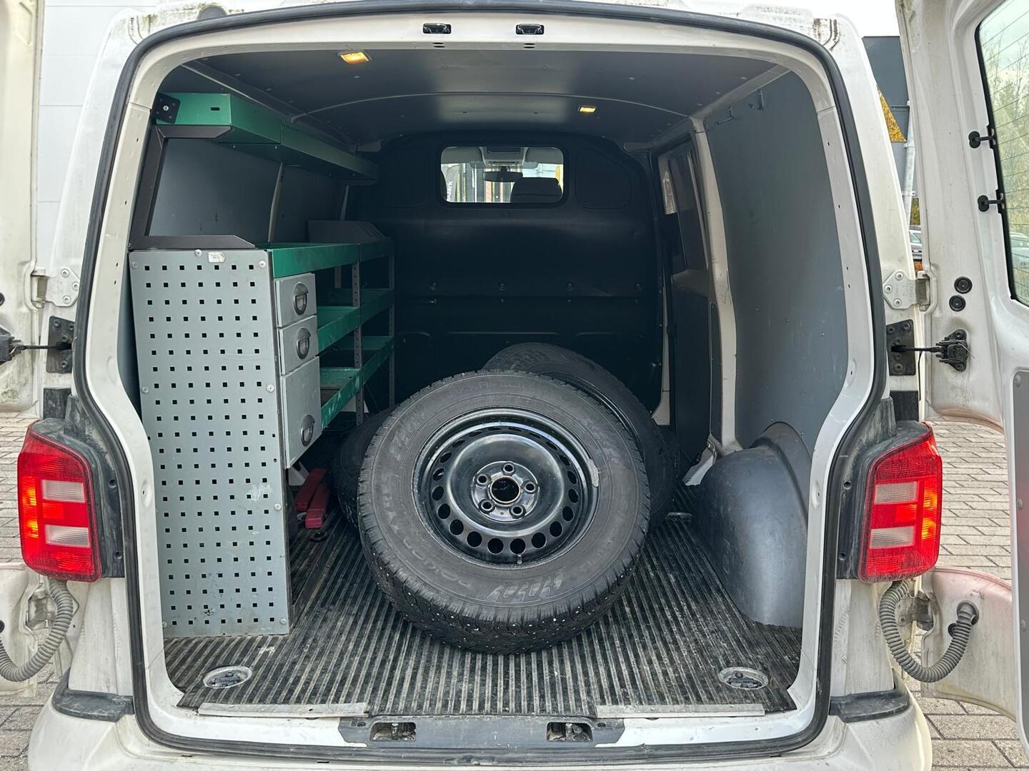 VOLKSWAGEN Transporter 2017