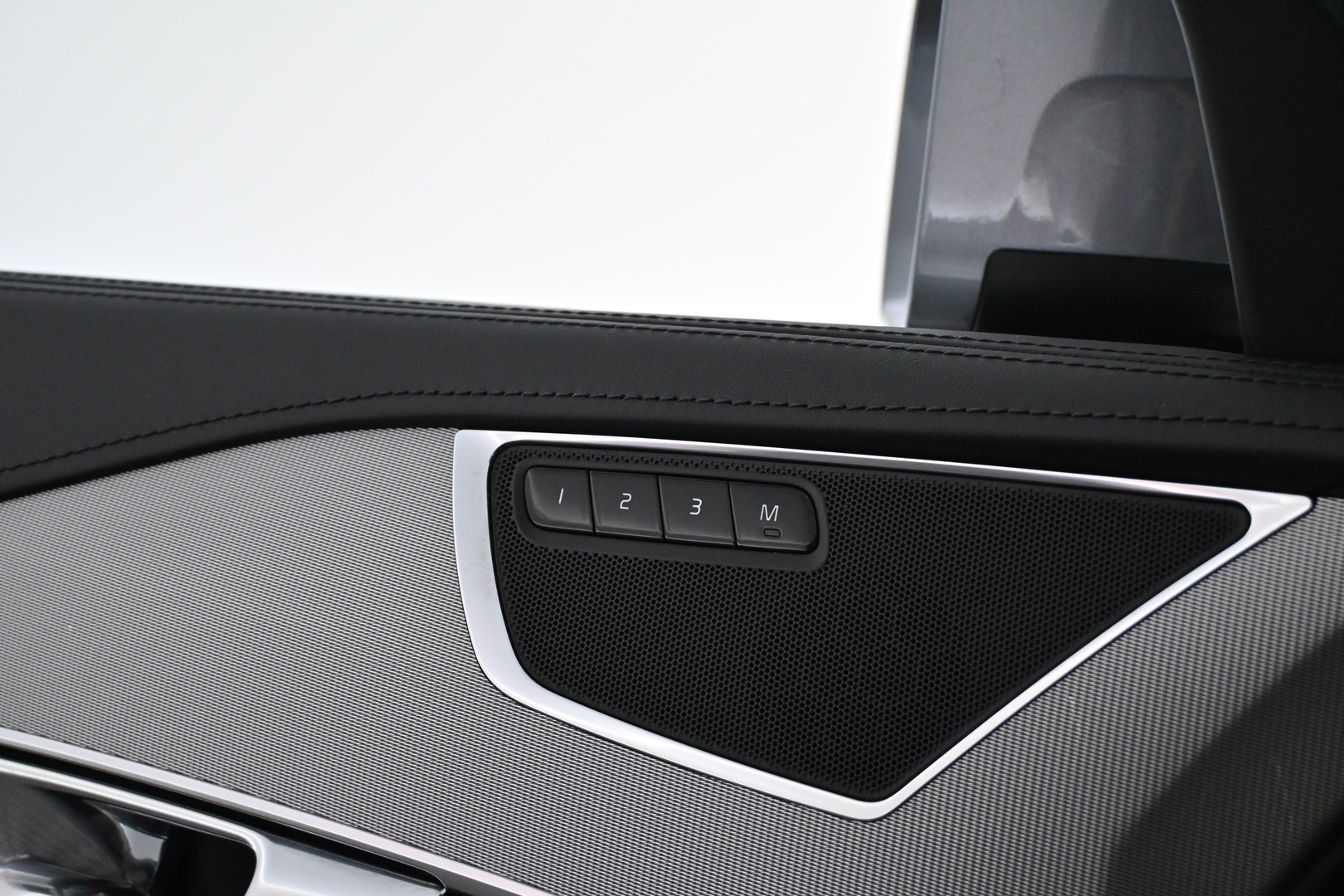 VOLVO XC90 2016