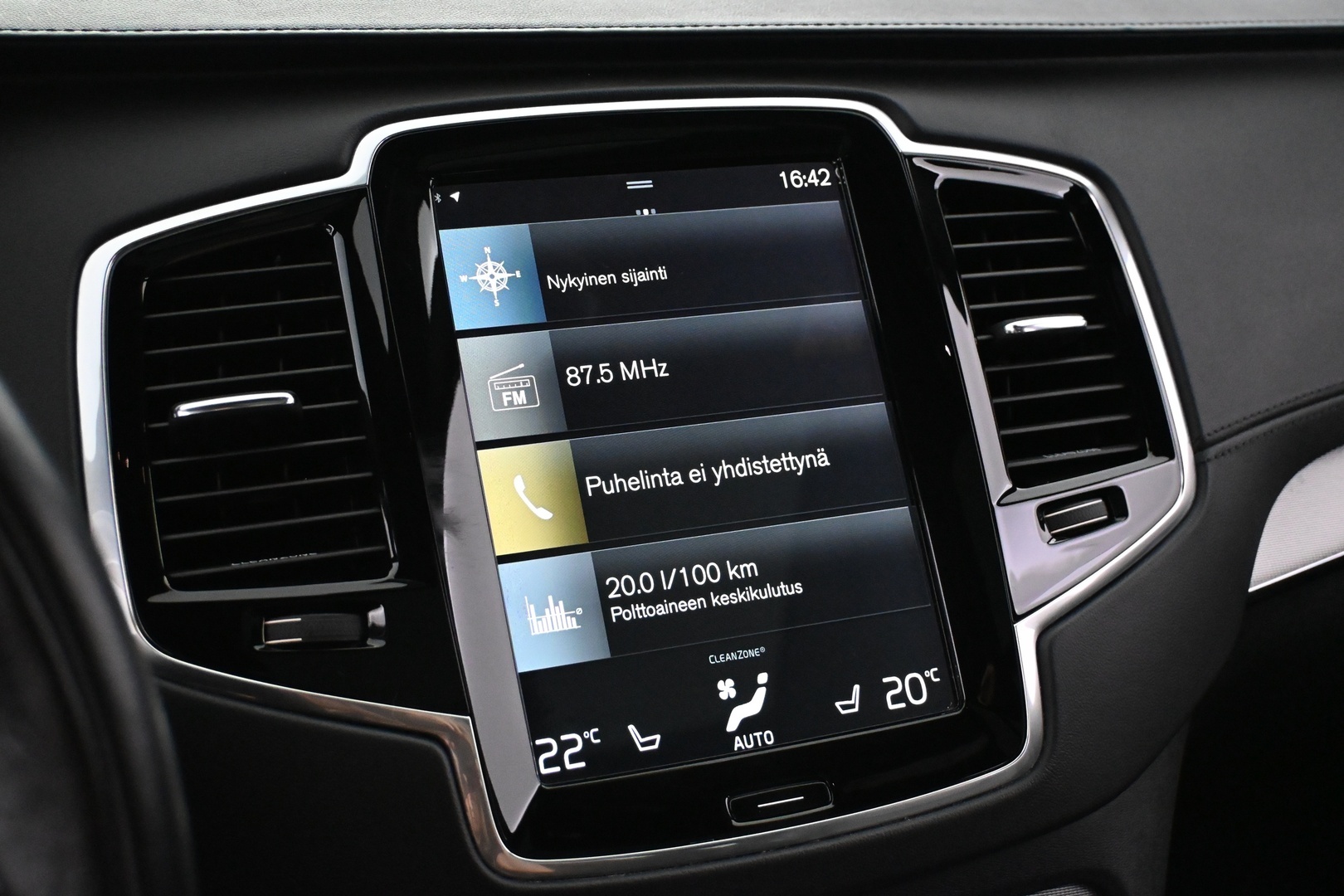 VOLVO XC90 2016