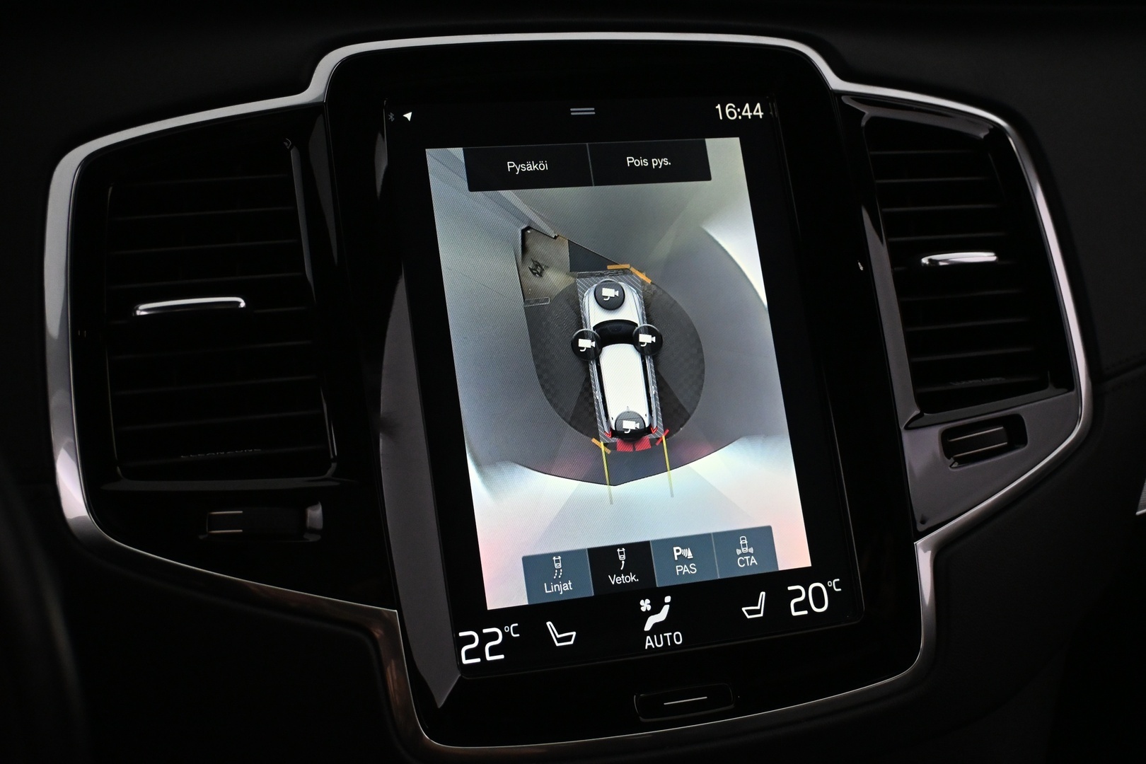 VOLVO XC90 2016