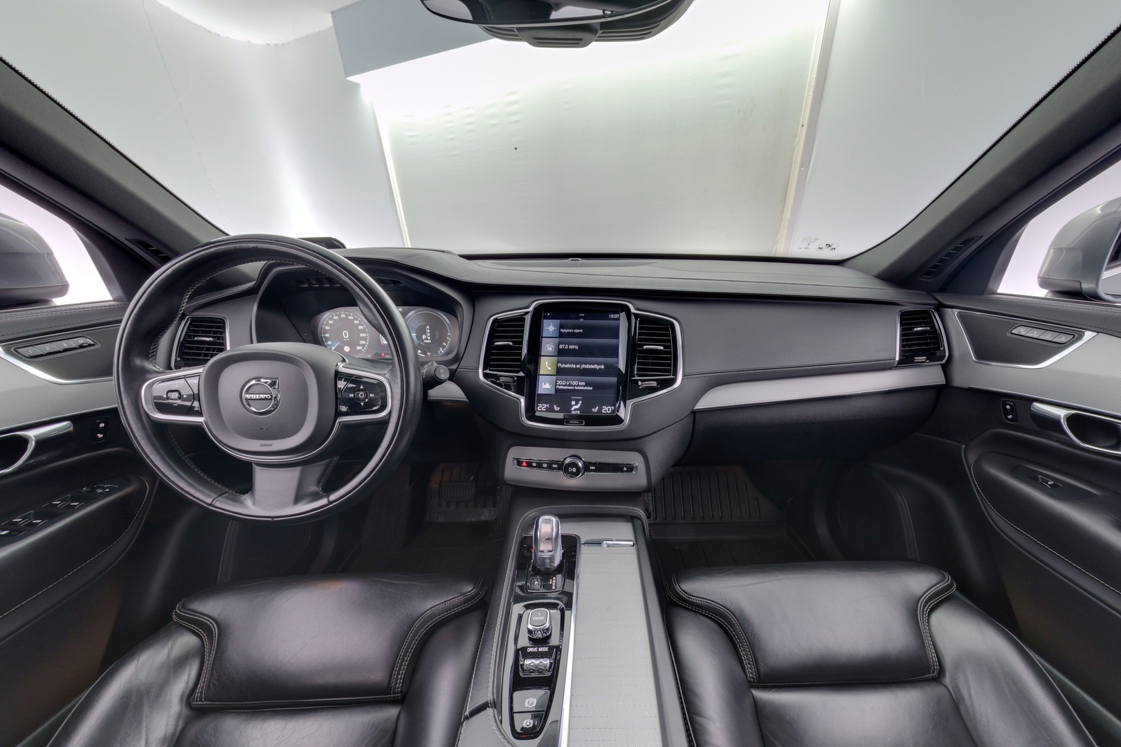 VOLVO XC90 2016