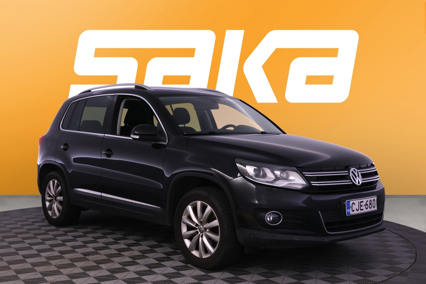 VOLKSWAGEN Tiguan 2013