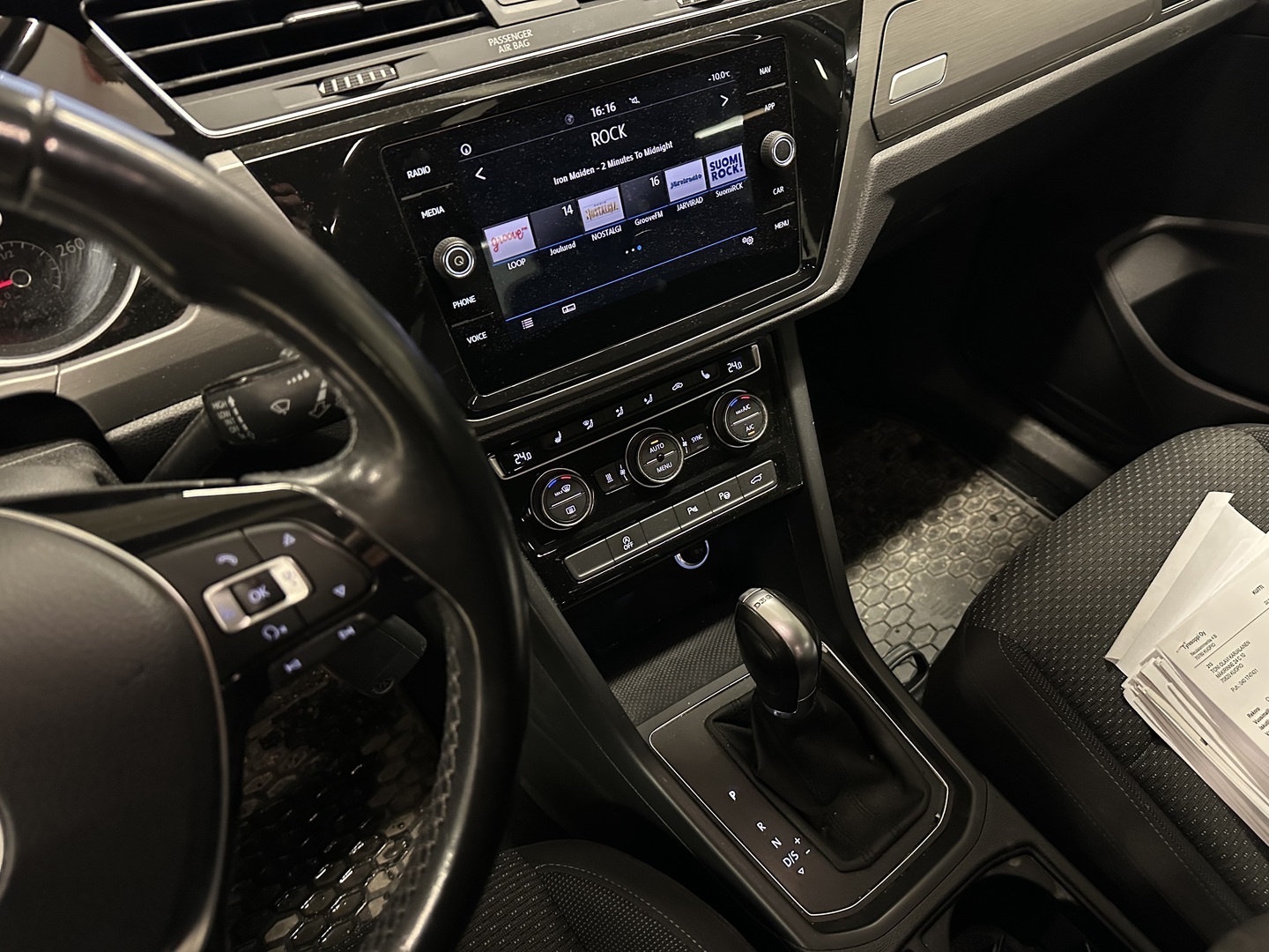 VOLKSWAGEN Touran 2018