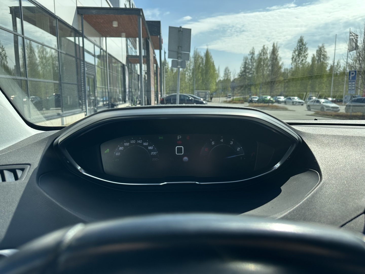 PEUGEOT 5008 2019