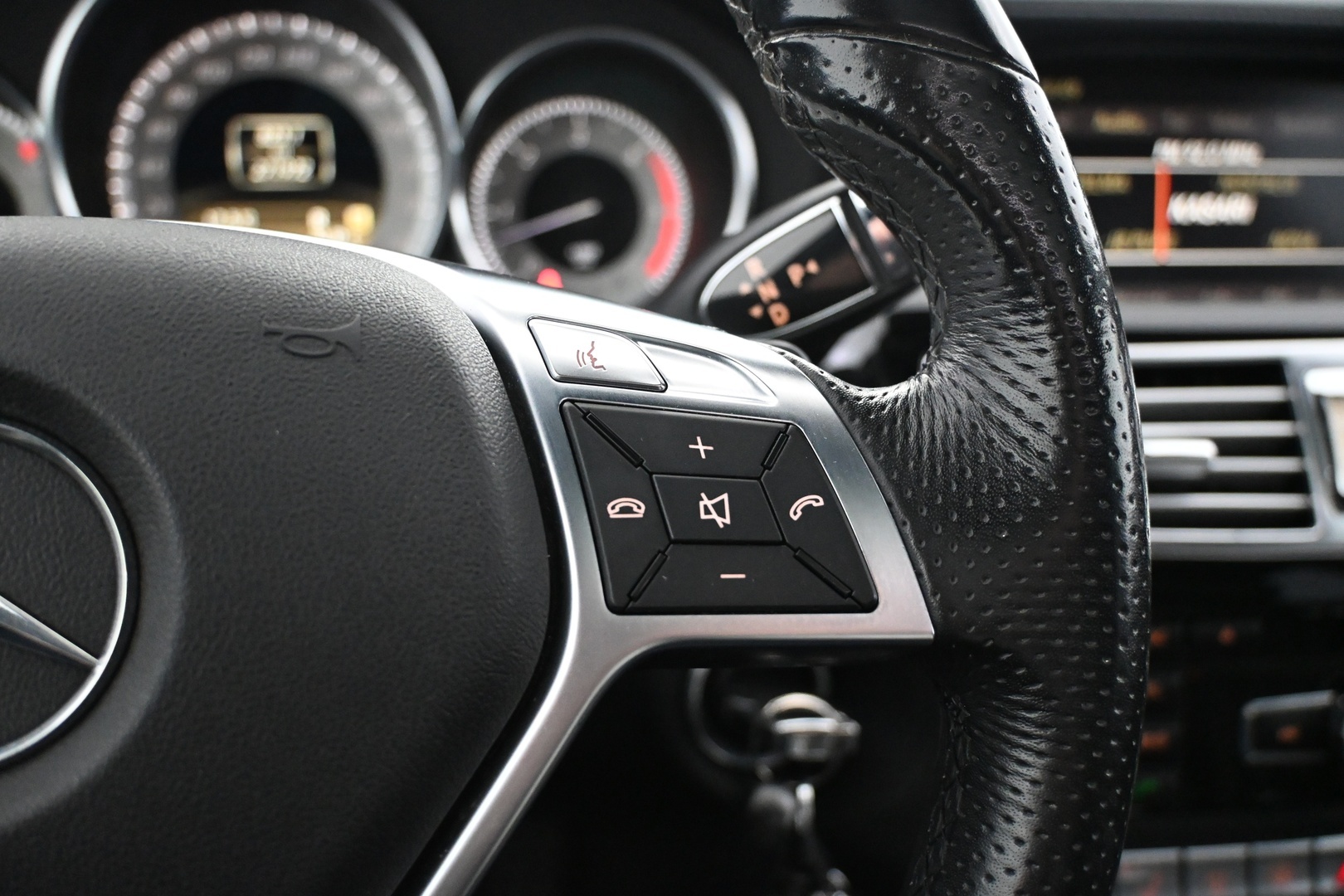 MERCEDES-BENZ CLS 2012