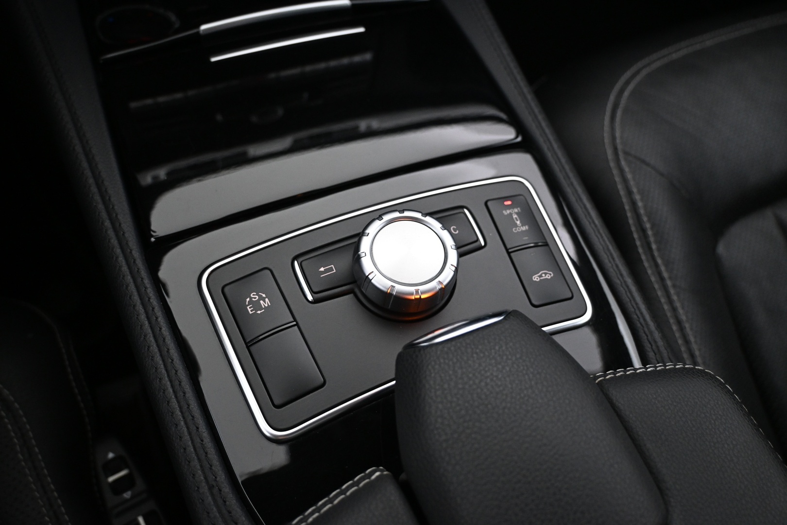 MERCEDES-BENZ CLS 2012