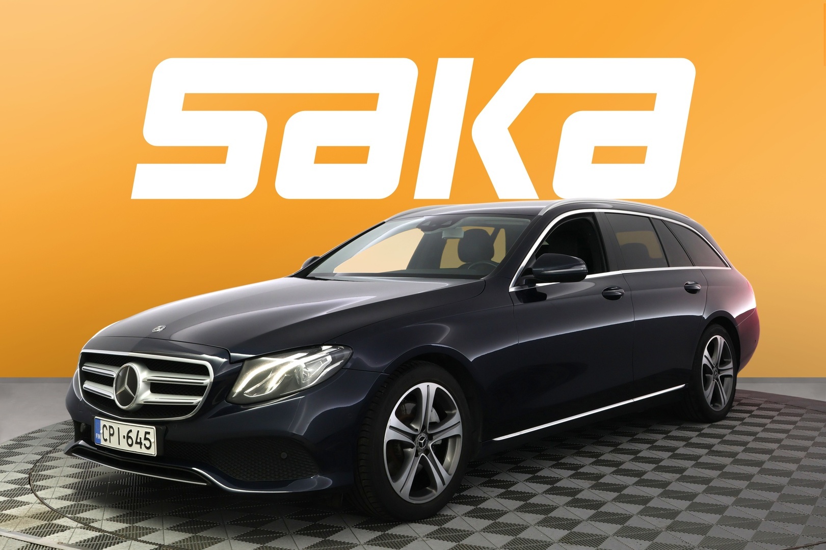 MERCEDES-BENZ E 2018
