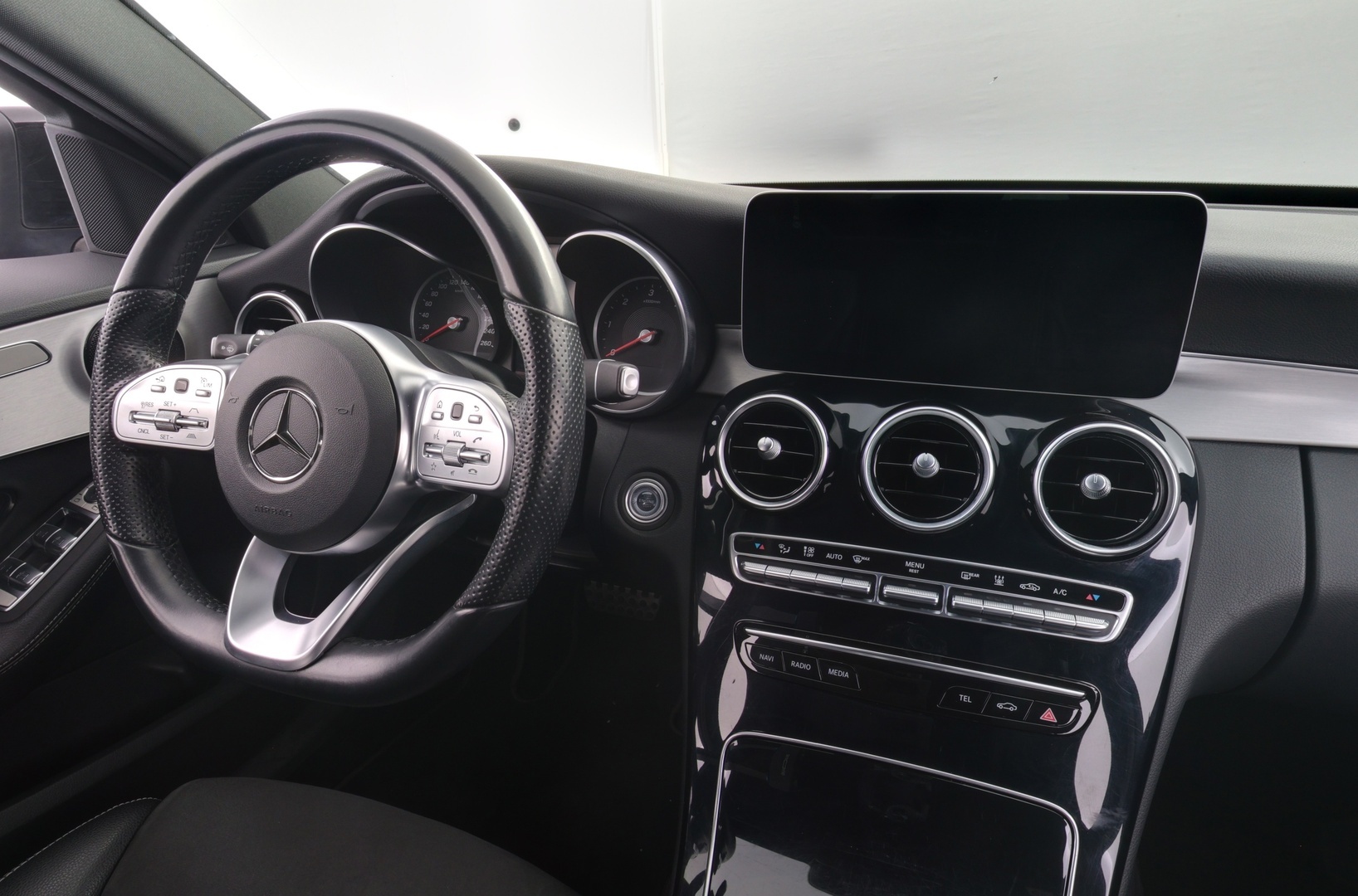 MERCEDES-BENZ C 2021