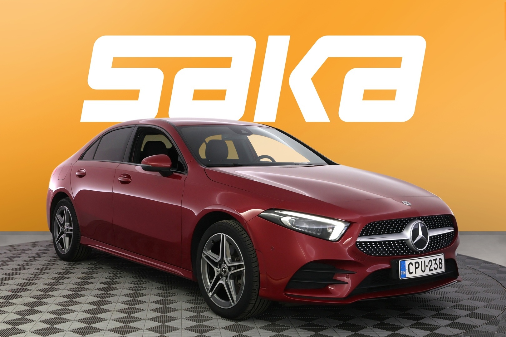 MERCEDES-BENZ A 2022