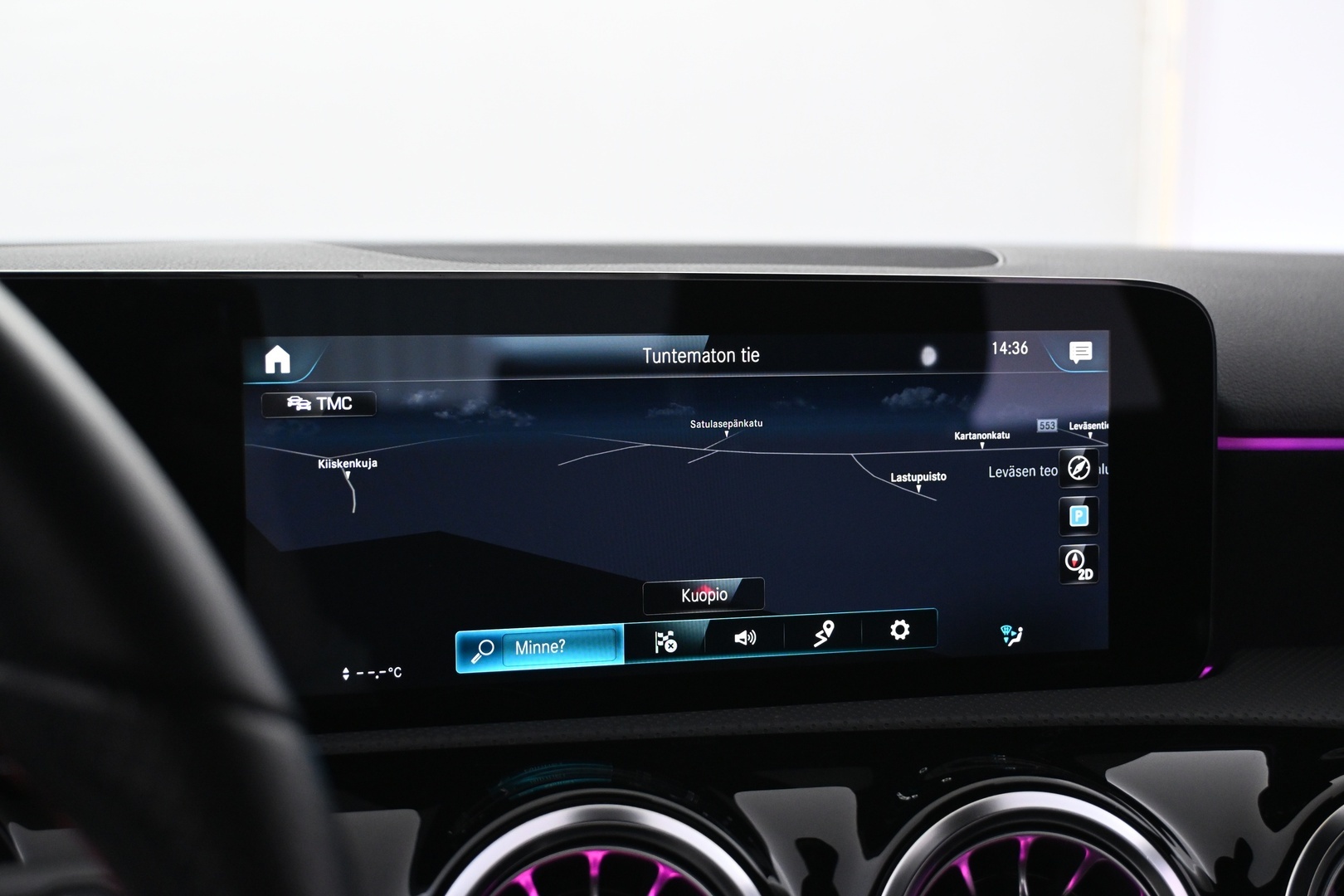 MERCEDES-BENZ A 2022