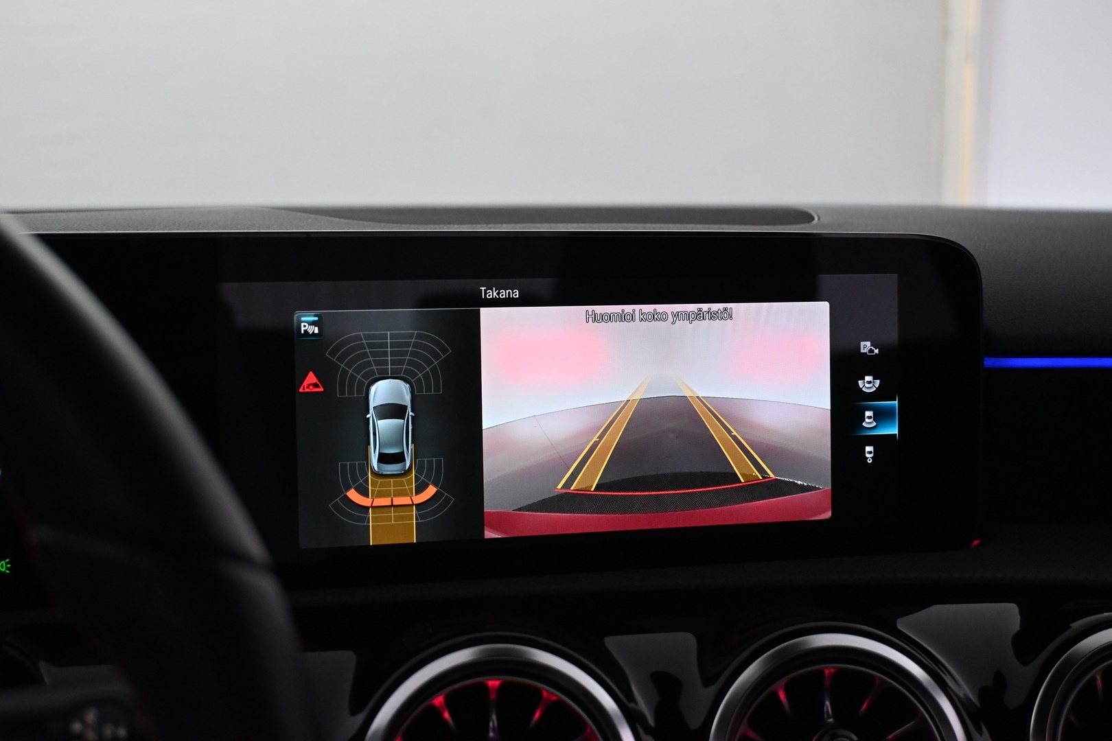 MERCEDES-BENZ A 2022