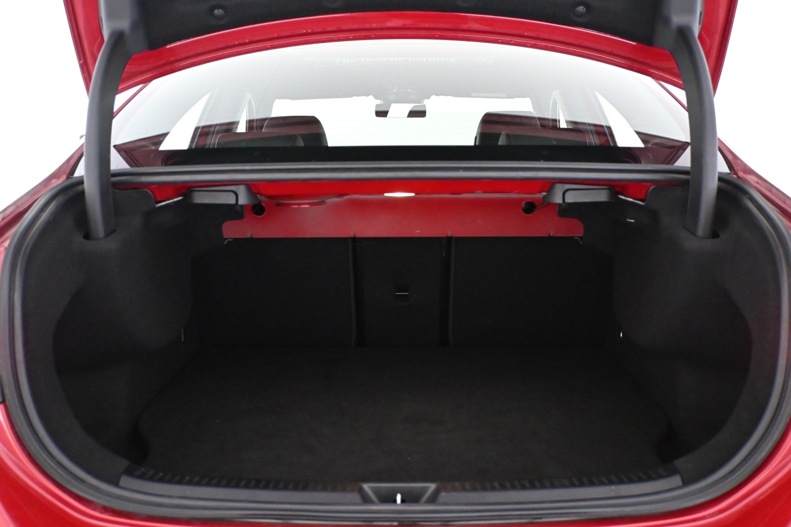 MERCEDES-BENZ A 2022
