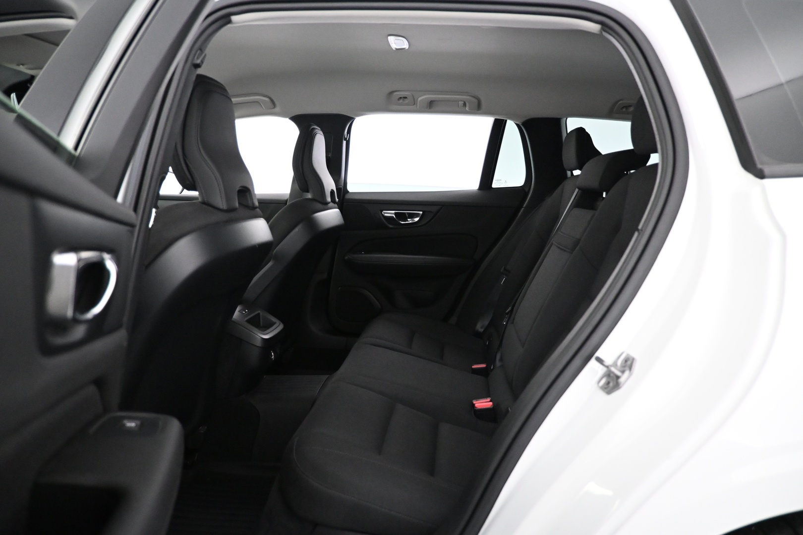 VOLVO V60 2020