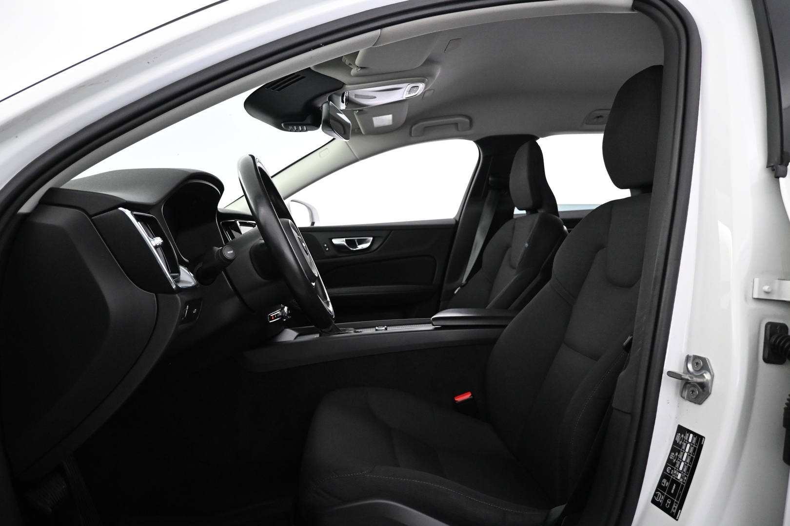 VOLVO V60 2020