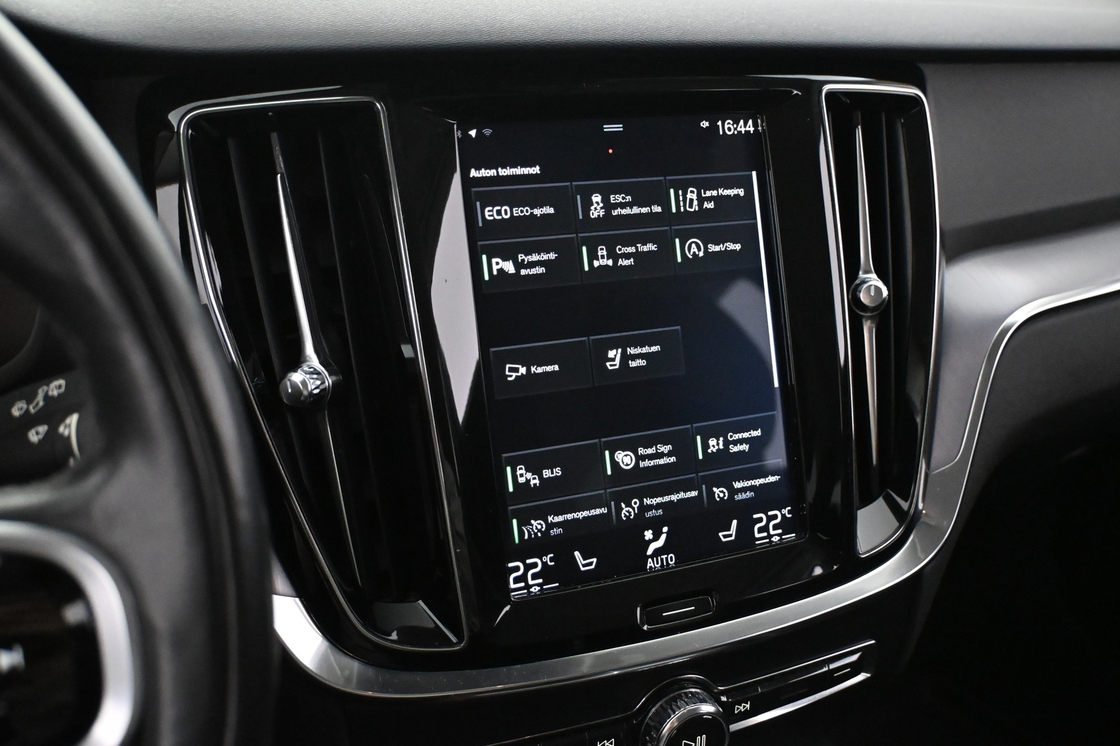 VOLVO V60 2020