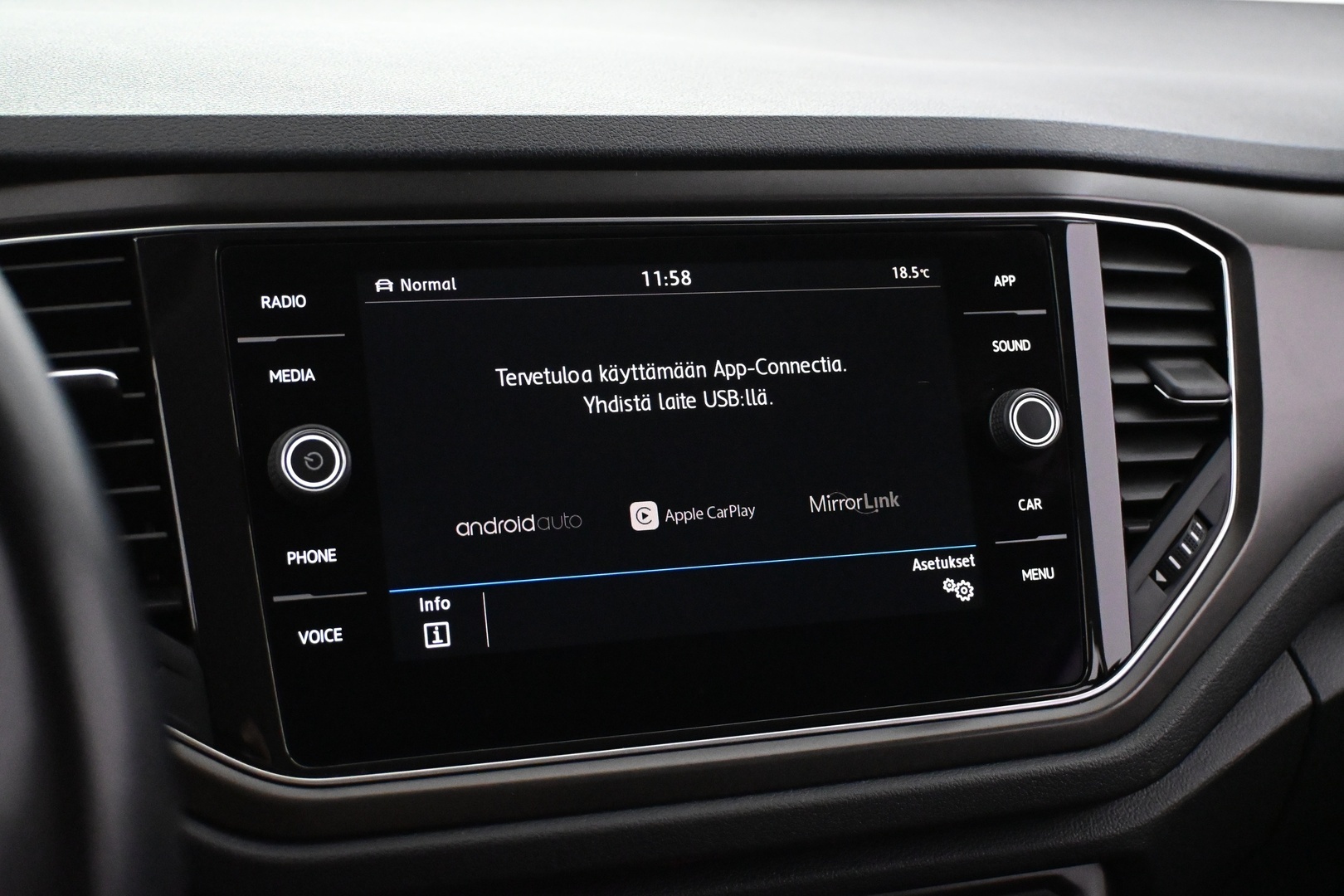VOLKSWAGEN T-Roc 2018