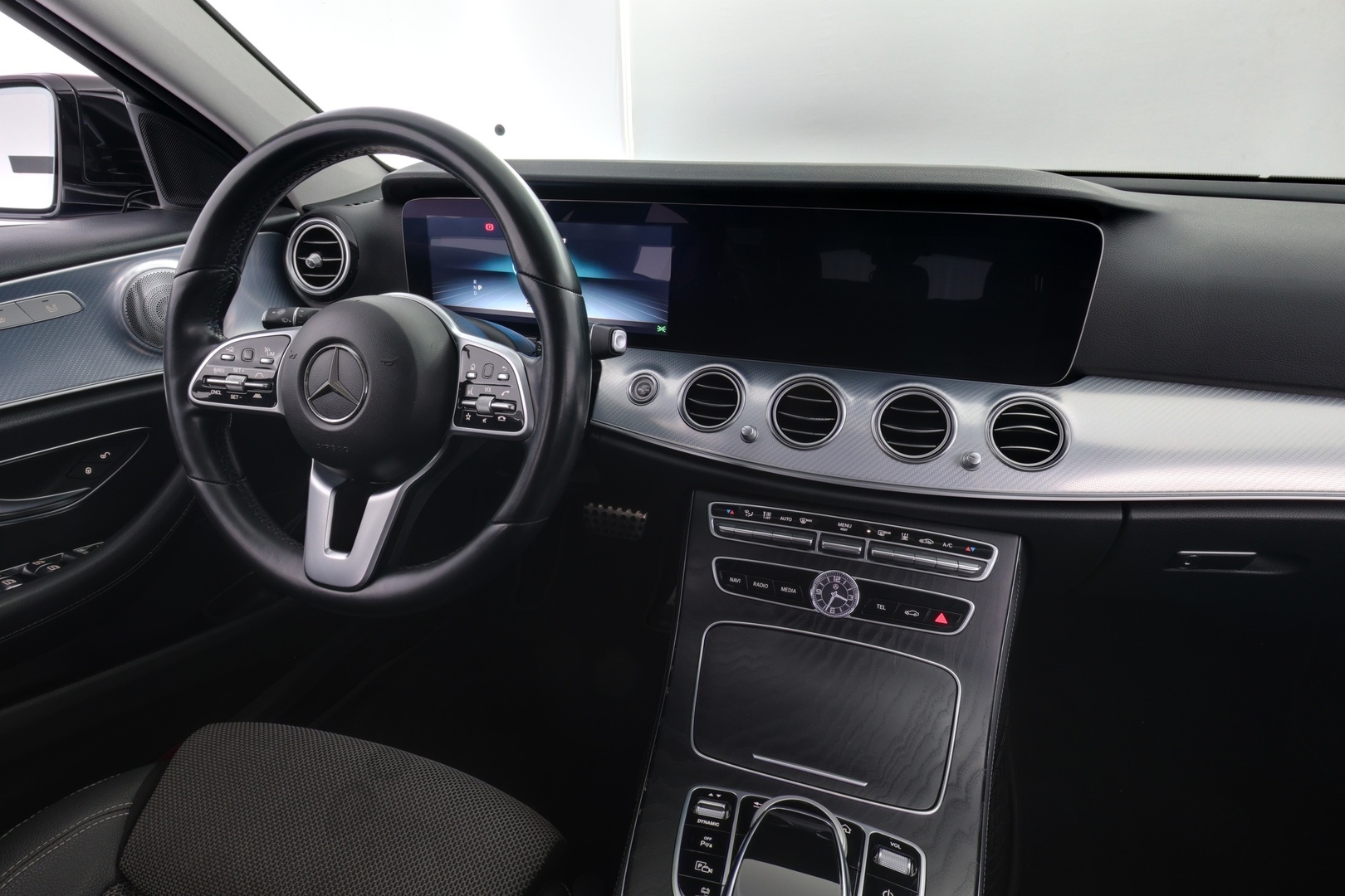 MERCEDES-BENZ E 2020