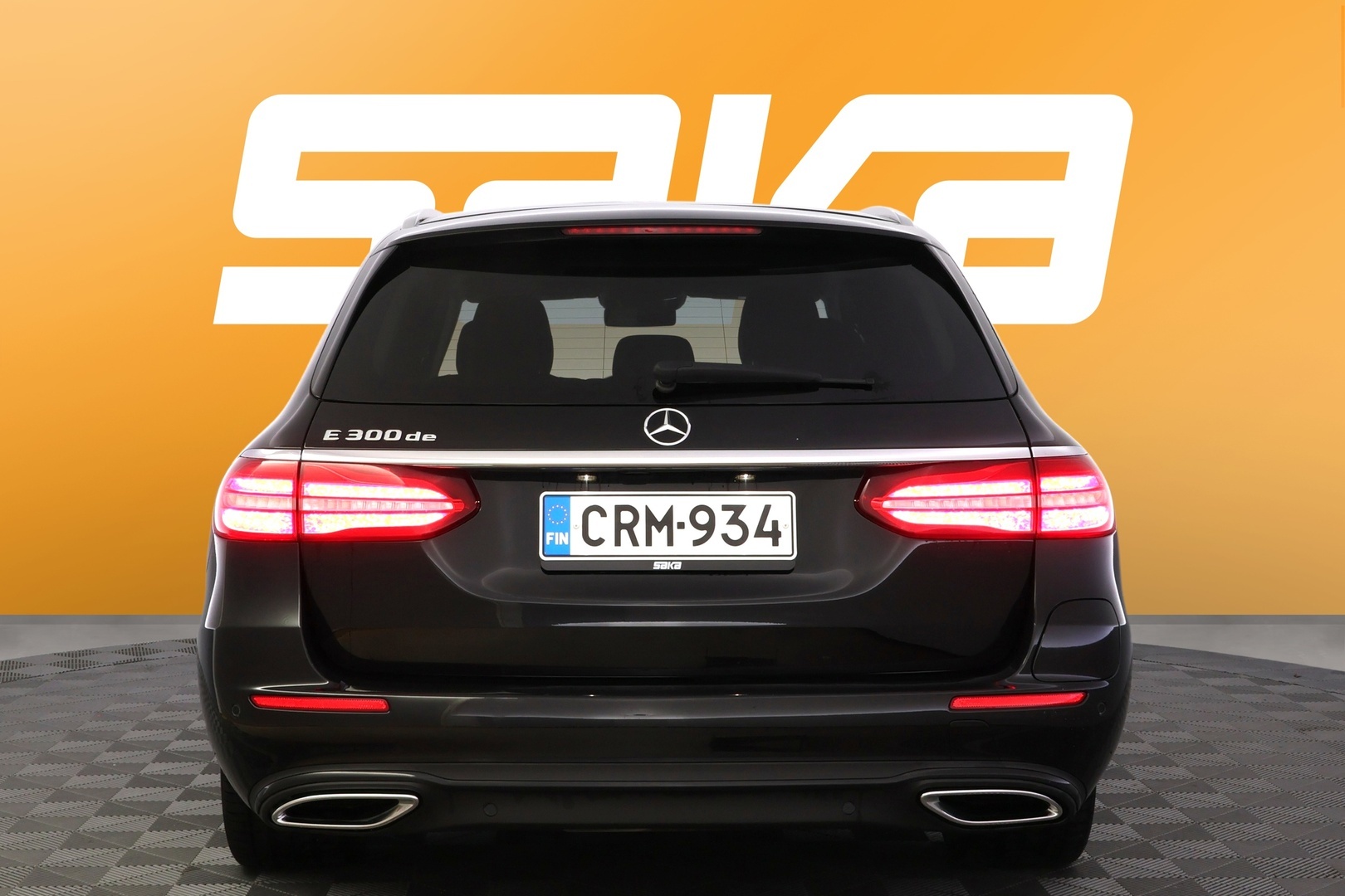 MERCEDES-BENZ E 2020