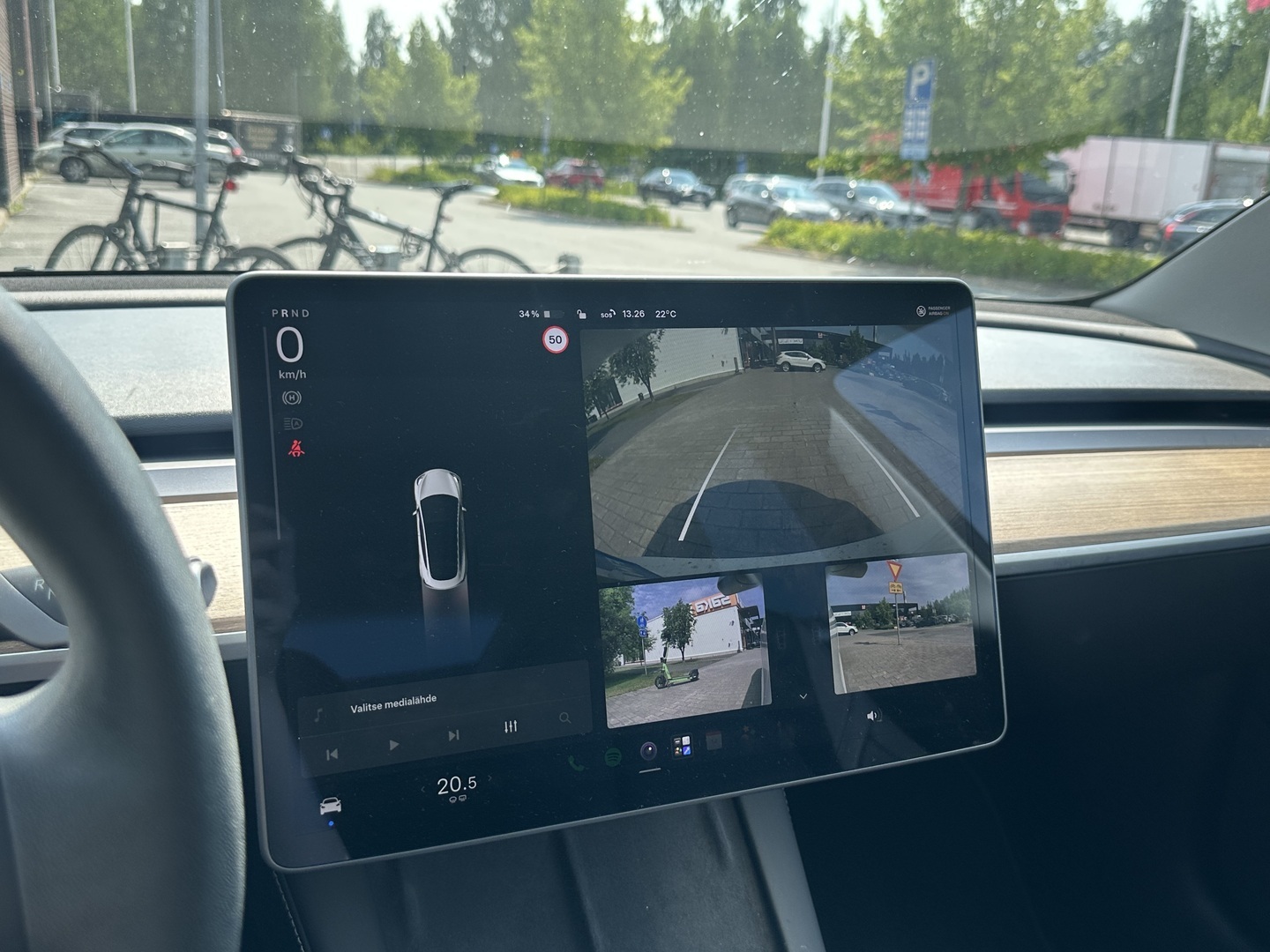 TESLA Model 3 2021
