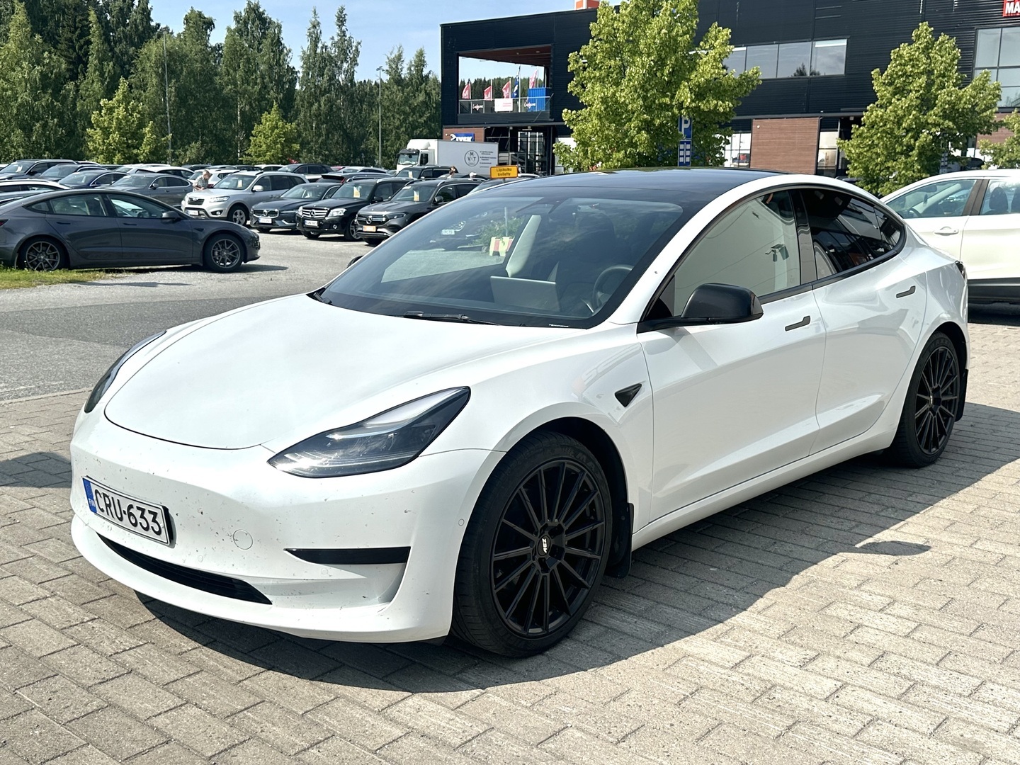 TESLA Model 3 2021