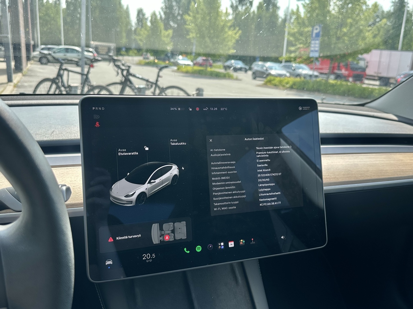 TESLA Model 3 2021