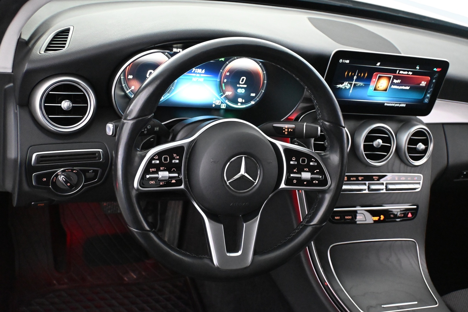 MERCEDES-BENZ C 2021