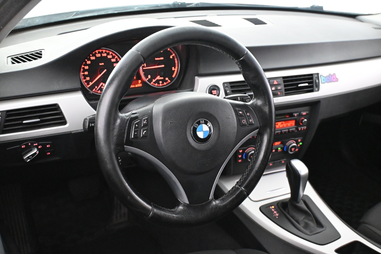 BMW 320 2009