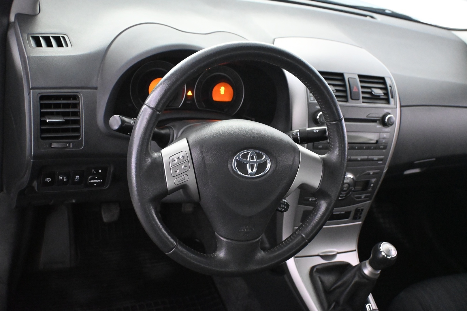 TOYOTA Corolla 2009