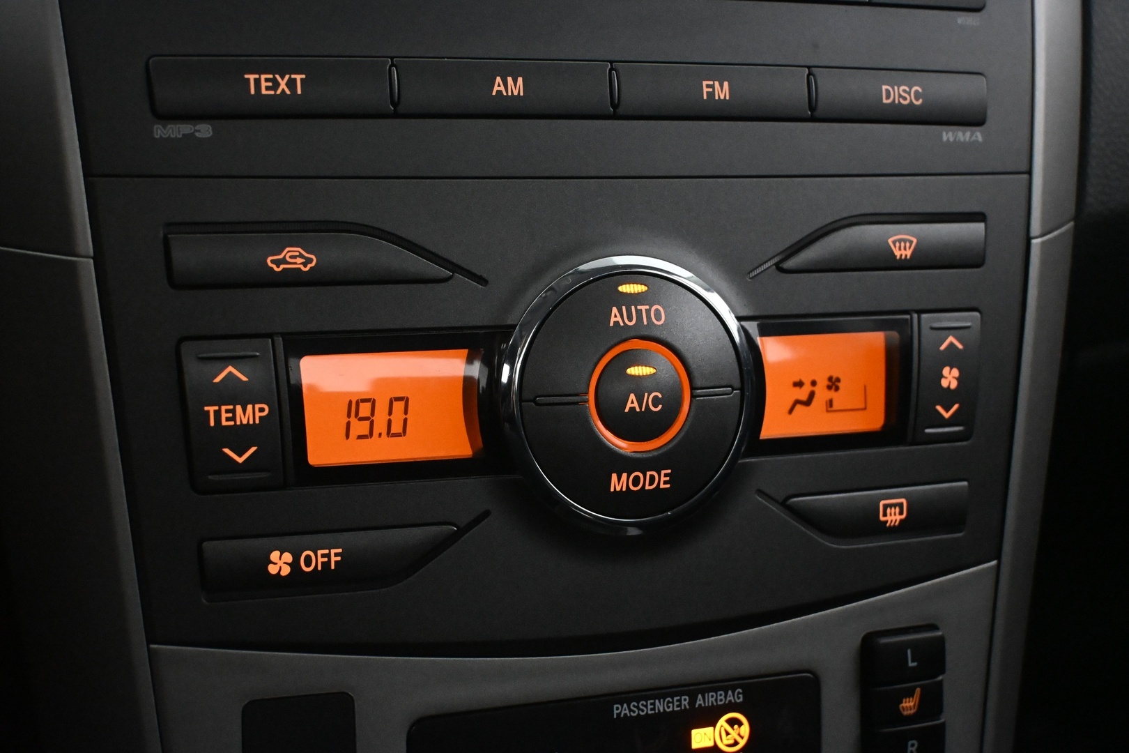 TOYOTA Corolla 2009