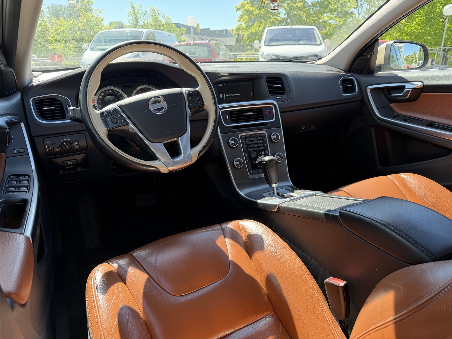 VOLVO S60 2011