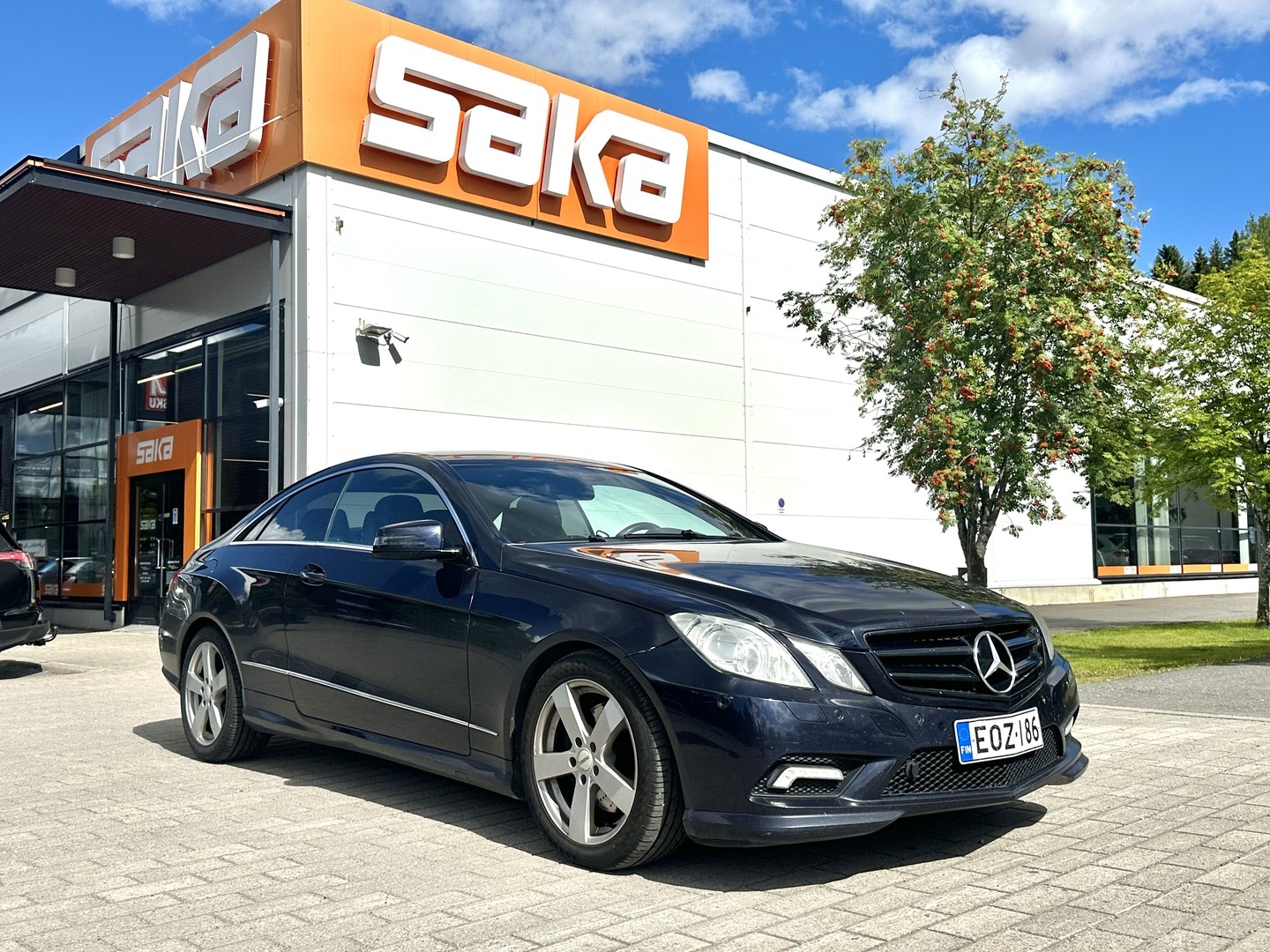 MERCEDES-BENZ E 2010