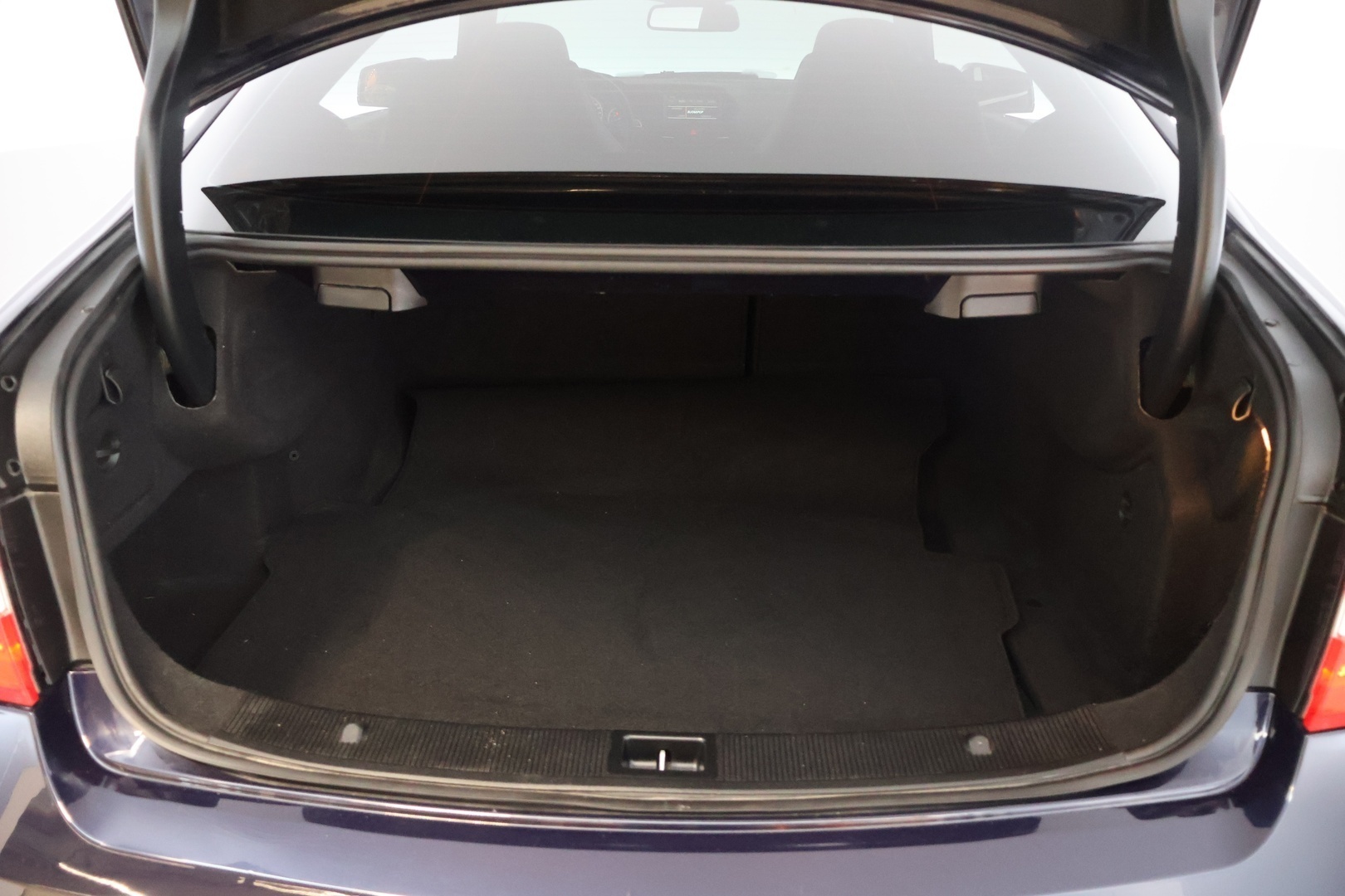 MERCEDES-BENZ E 2010