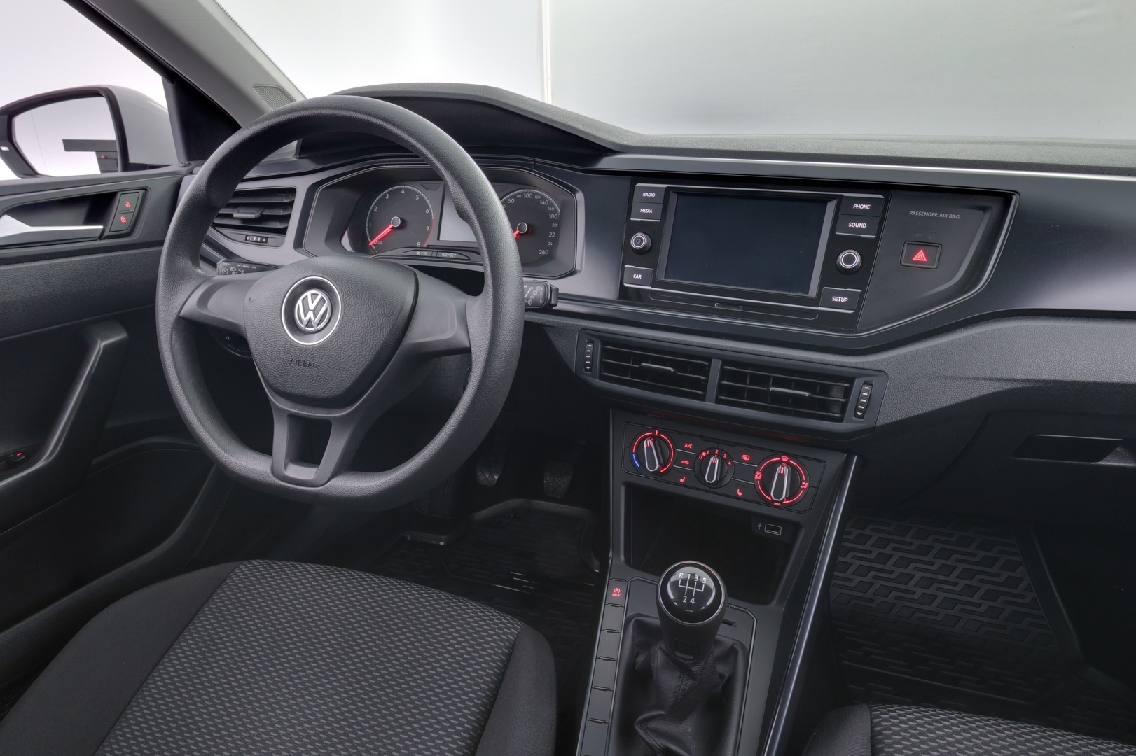 VOLKSWAGEN Polo 2018