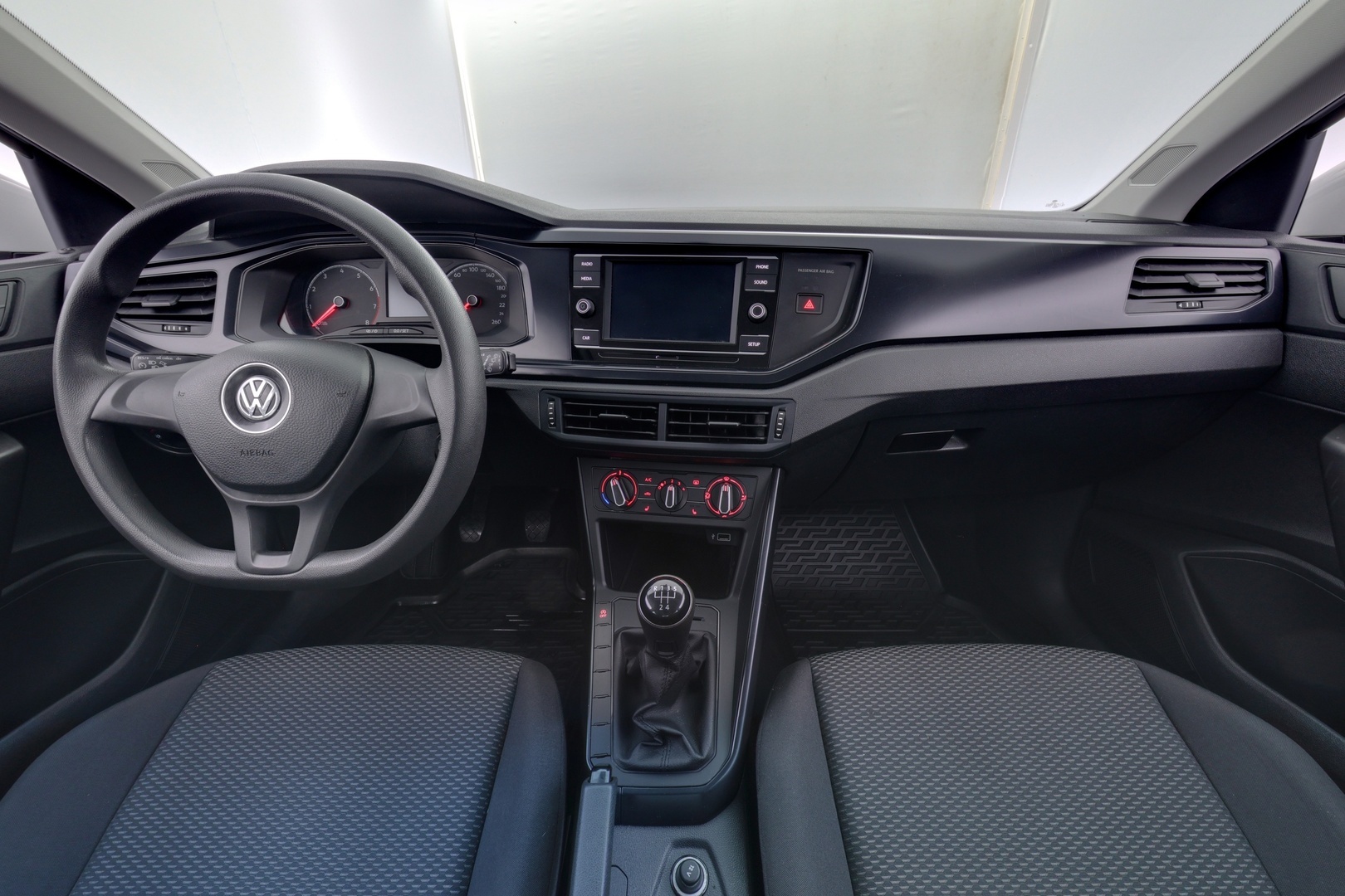 VOLKSWAGEN Polo 2018