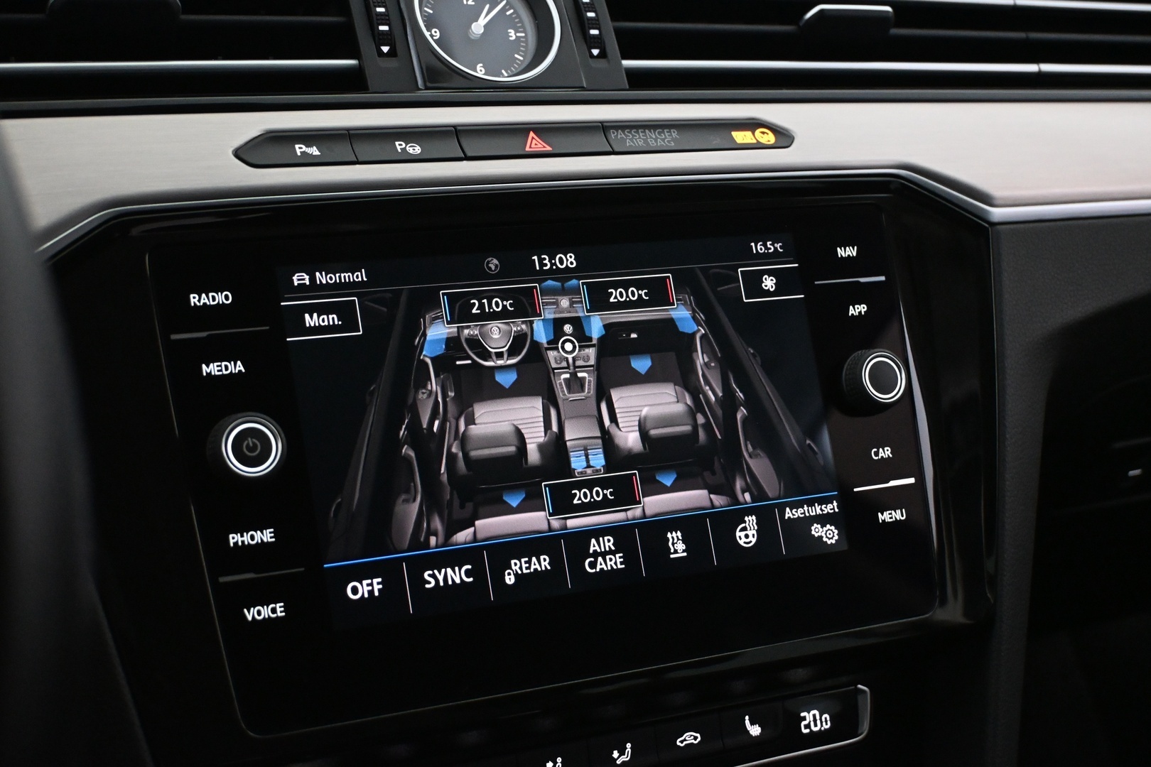 VOLKSWAGEN Passat 2018