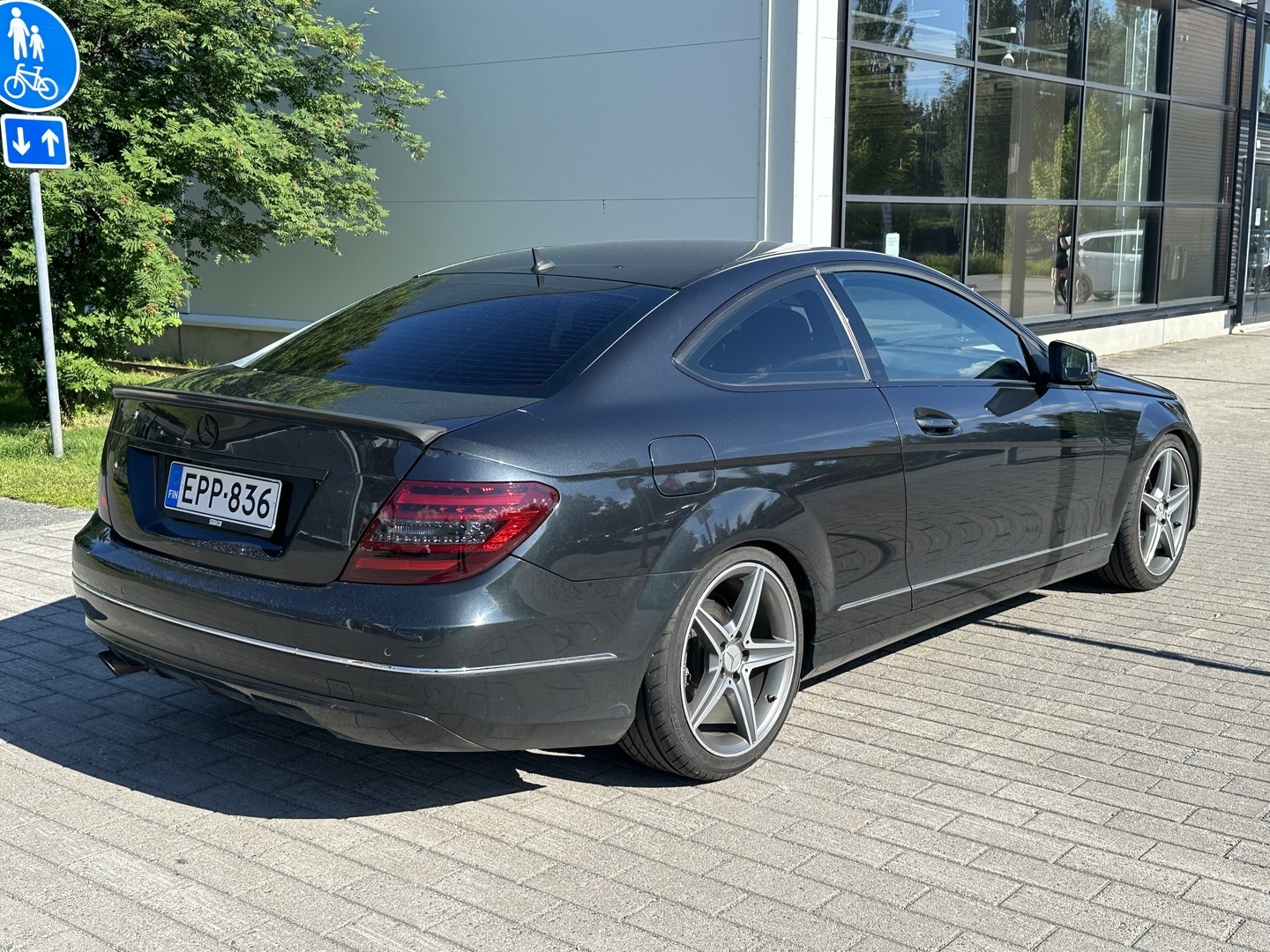 MERCEDES-BENZ C 2012