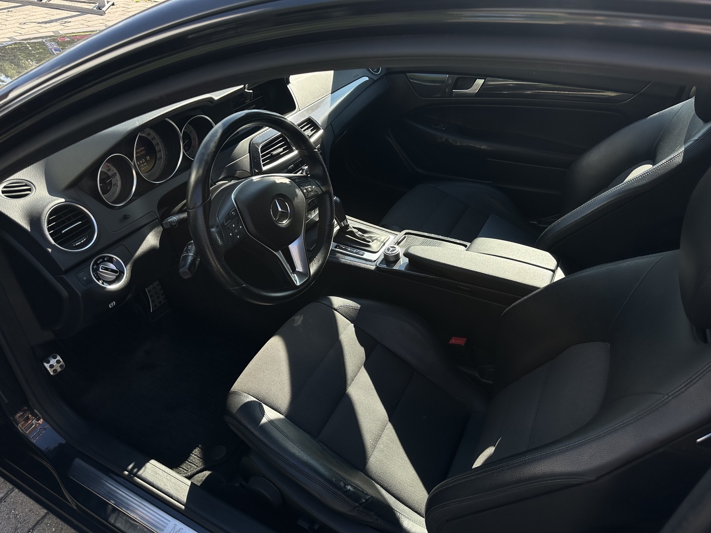 MERCEDES-BENZ C 2012