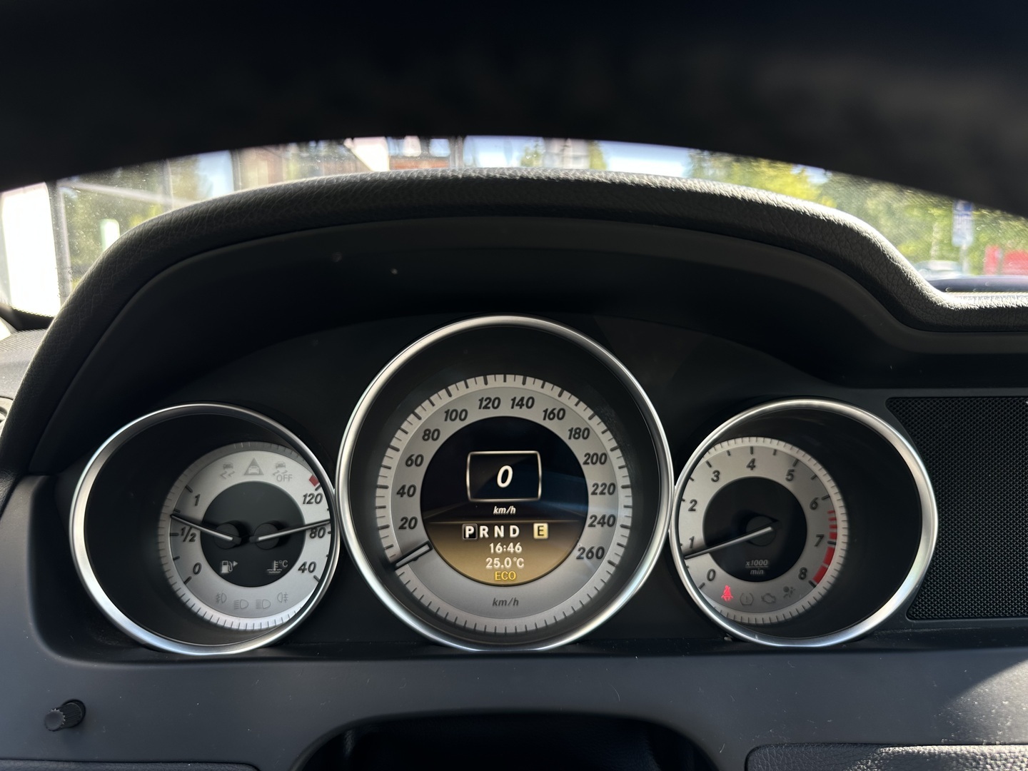 MERCEDES-BENZ C 2012