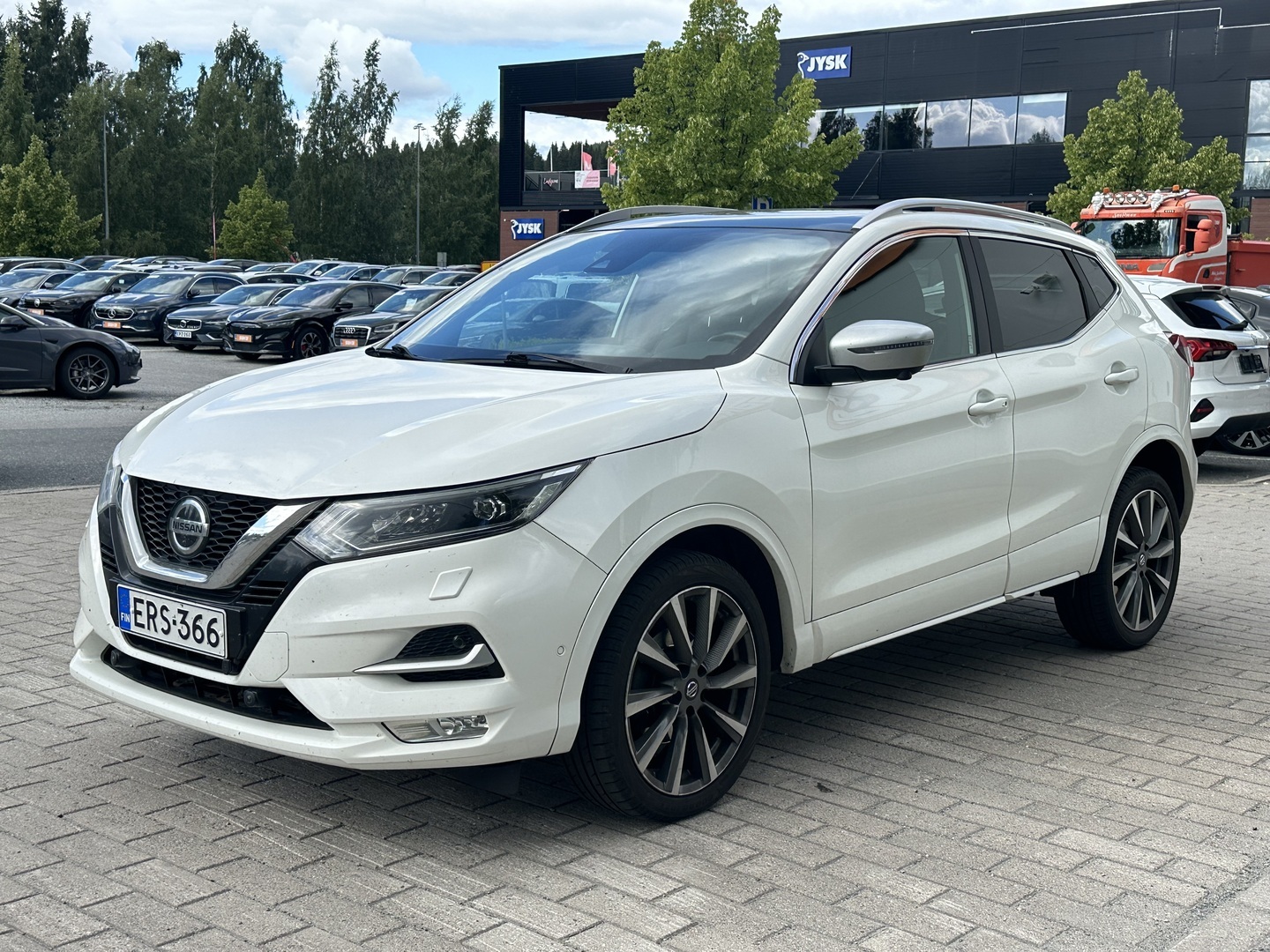 NISSAN Qashqai 2019