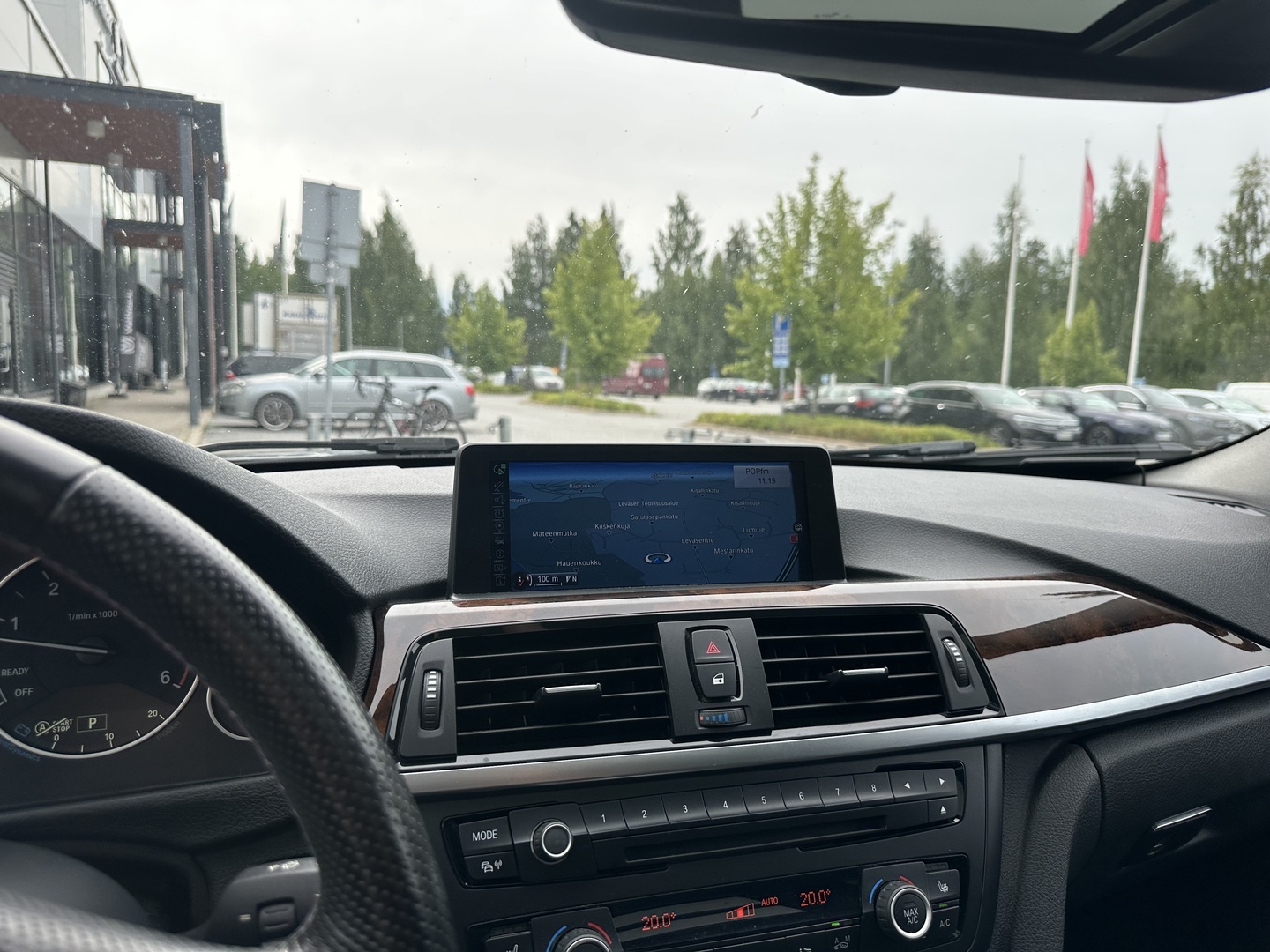 BMW 330 2014