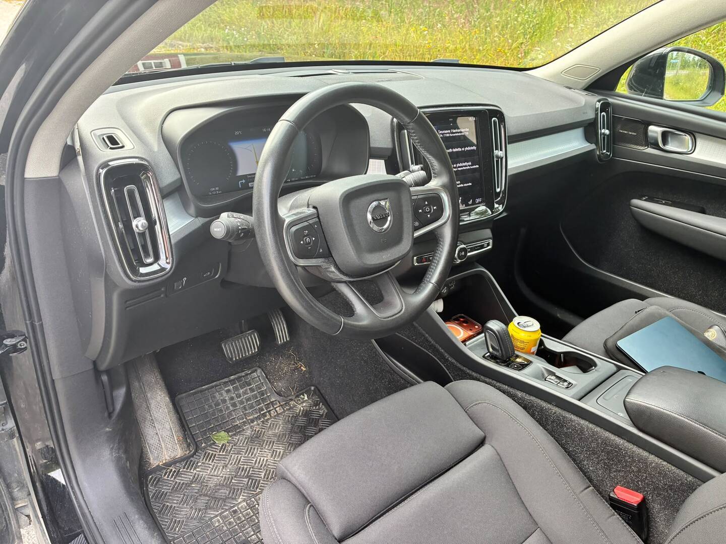 VOLVO XC40 2021