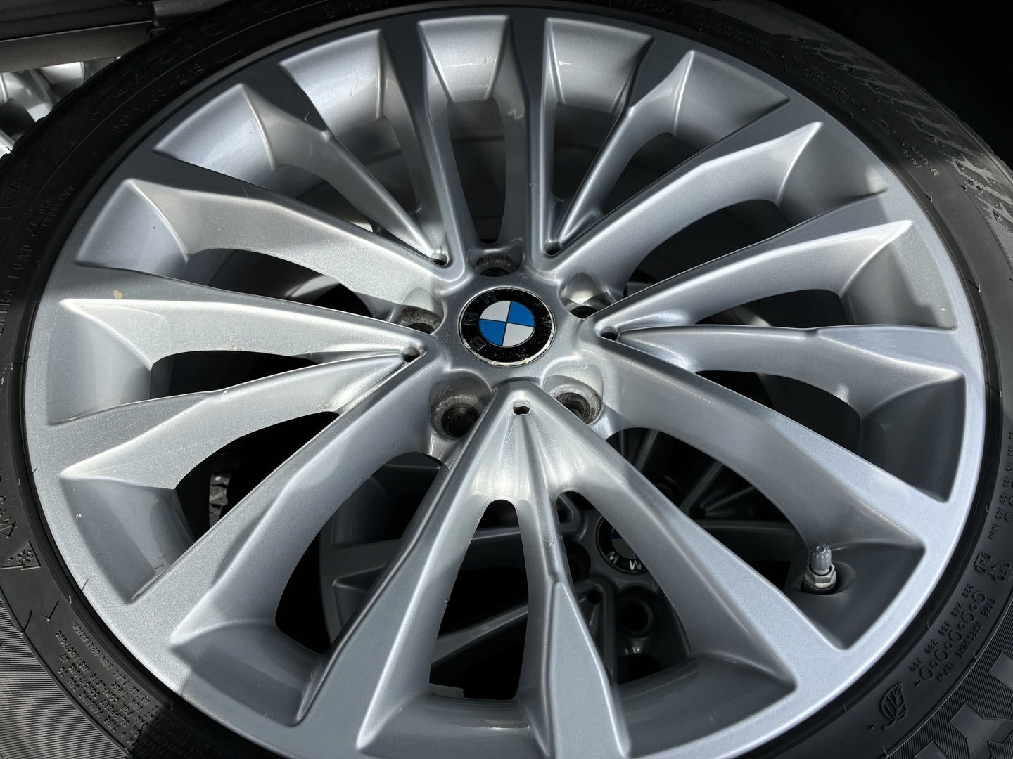 BMW 520 2019