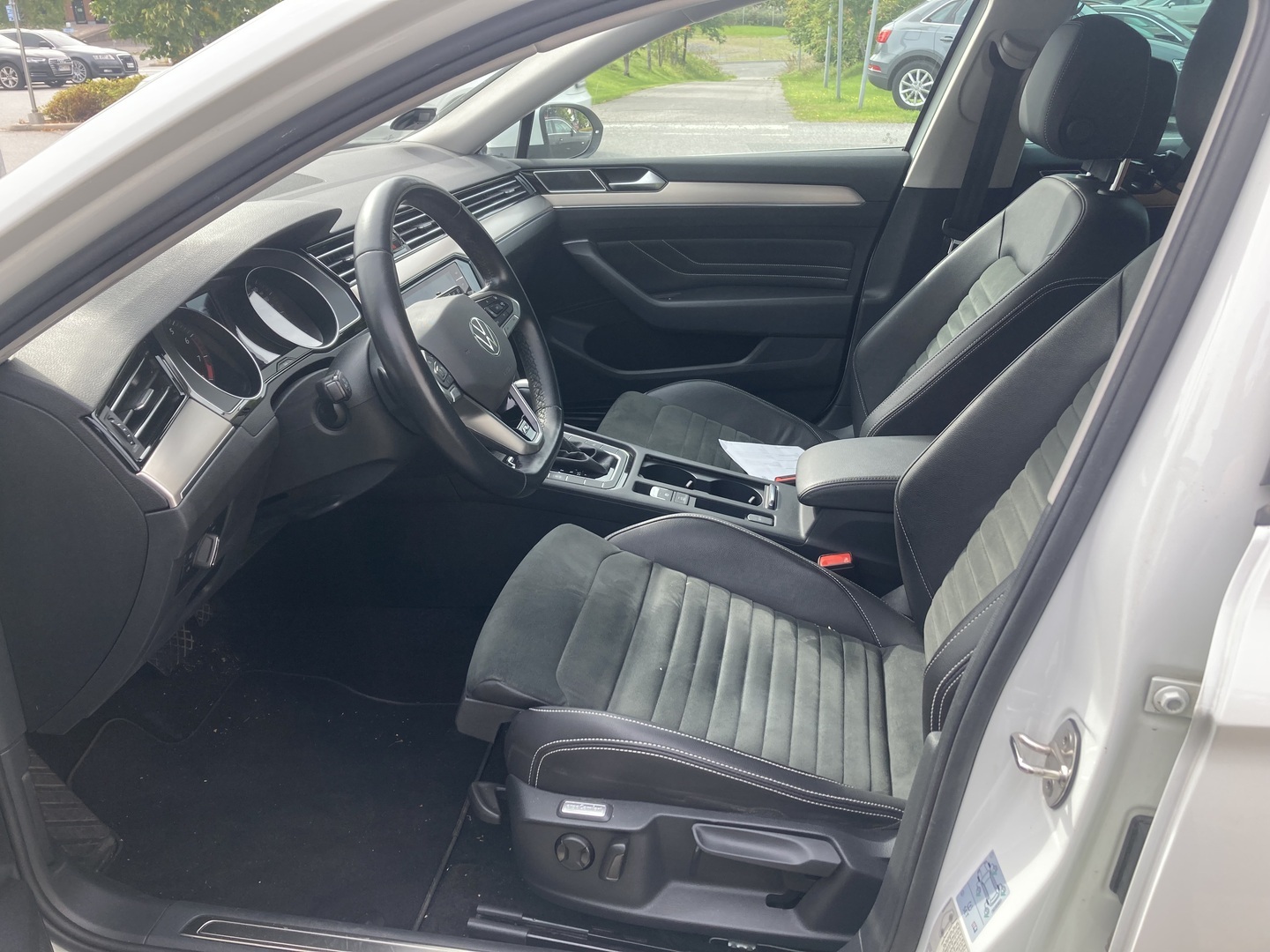 VOLKSWAGEN Passat 2021