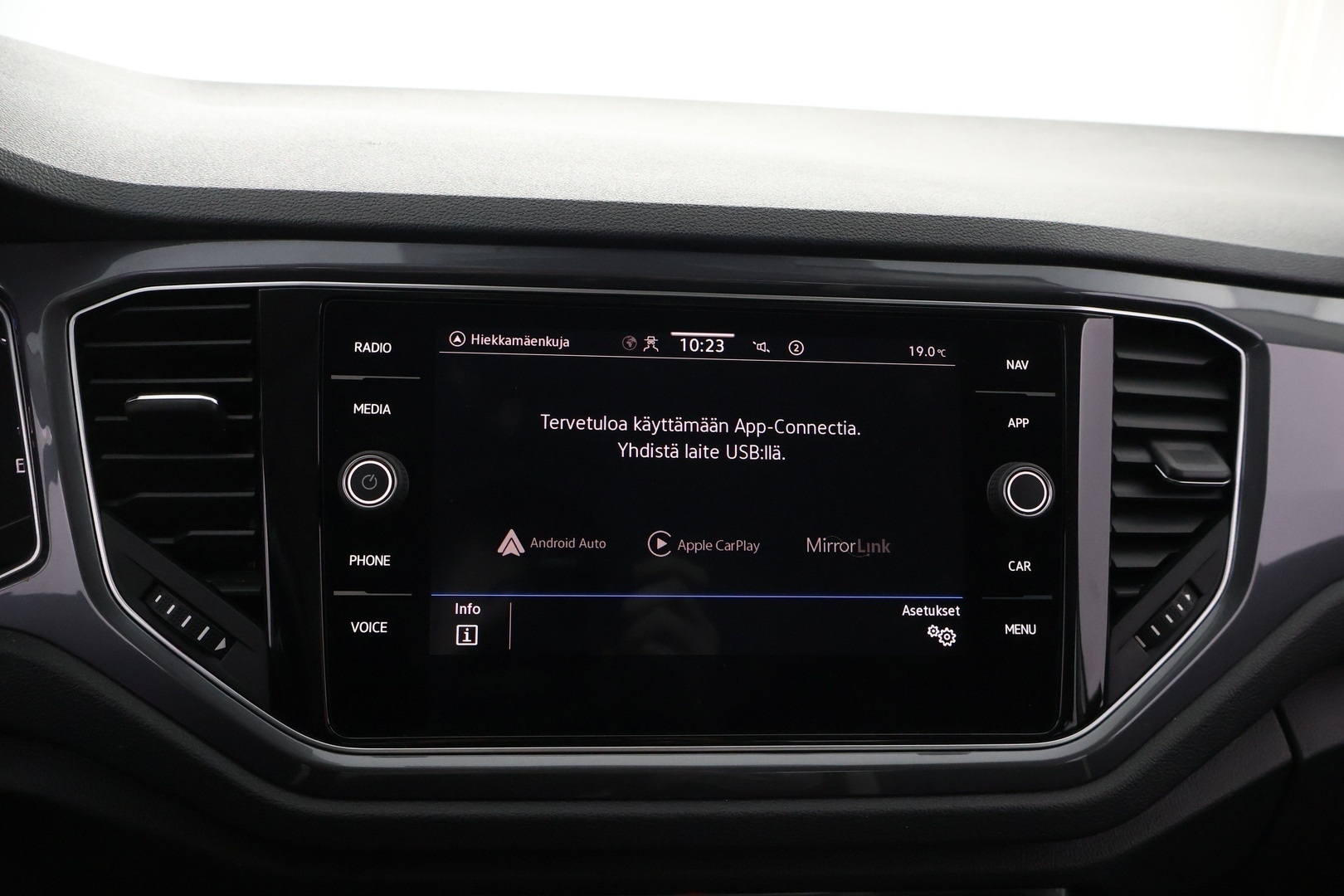 VOLKSWAGEN T-Roc 2021