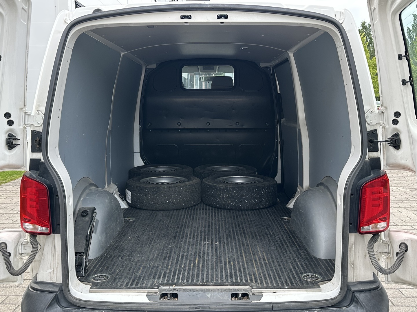 VOLKSWAGEN Transporter 2021
