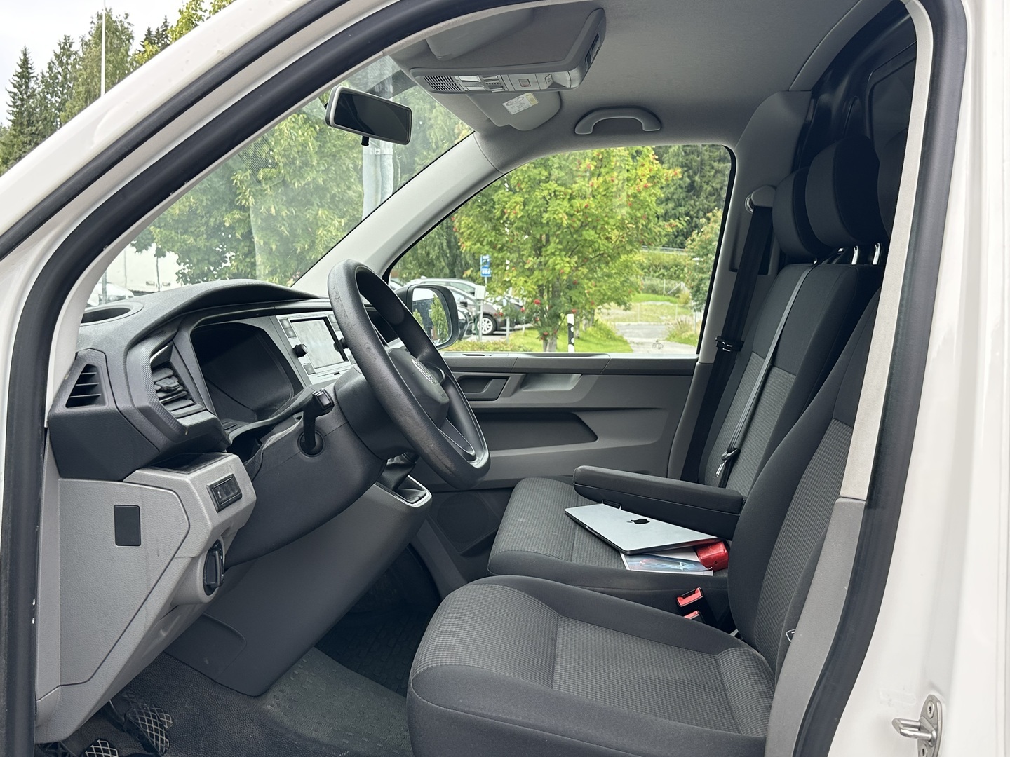 VOLKSWAGEN Transporter 2021