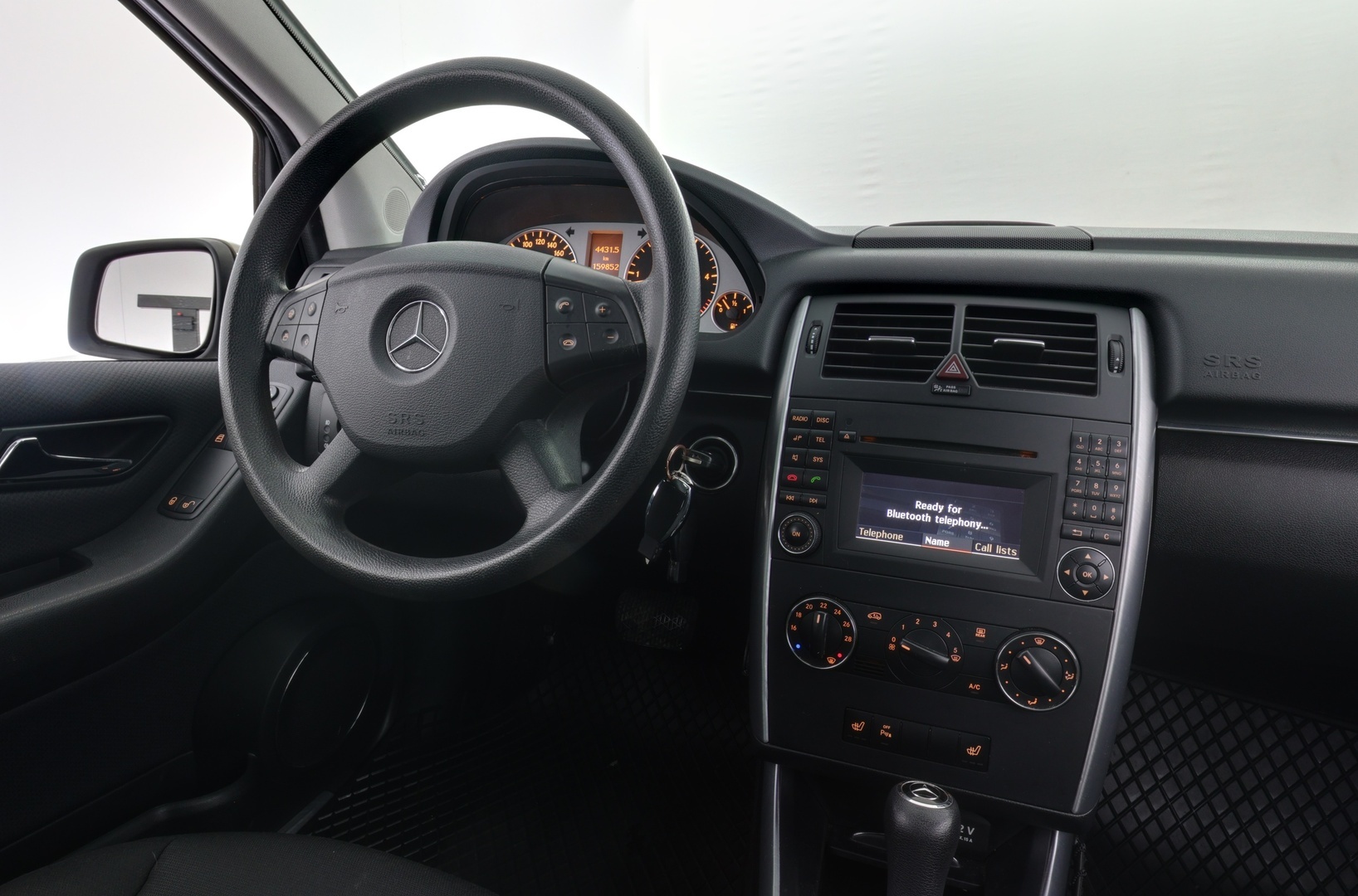 MERCEDES-BENZ B 2010