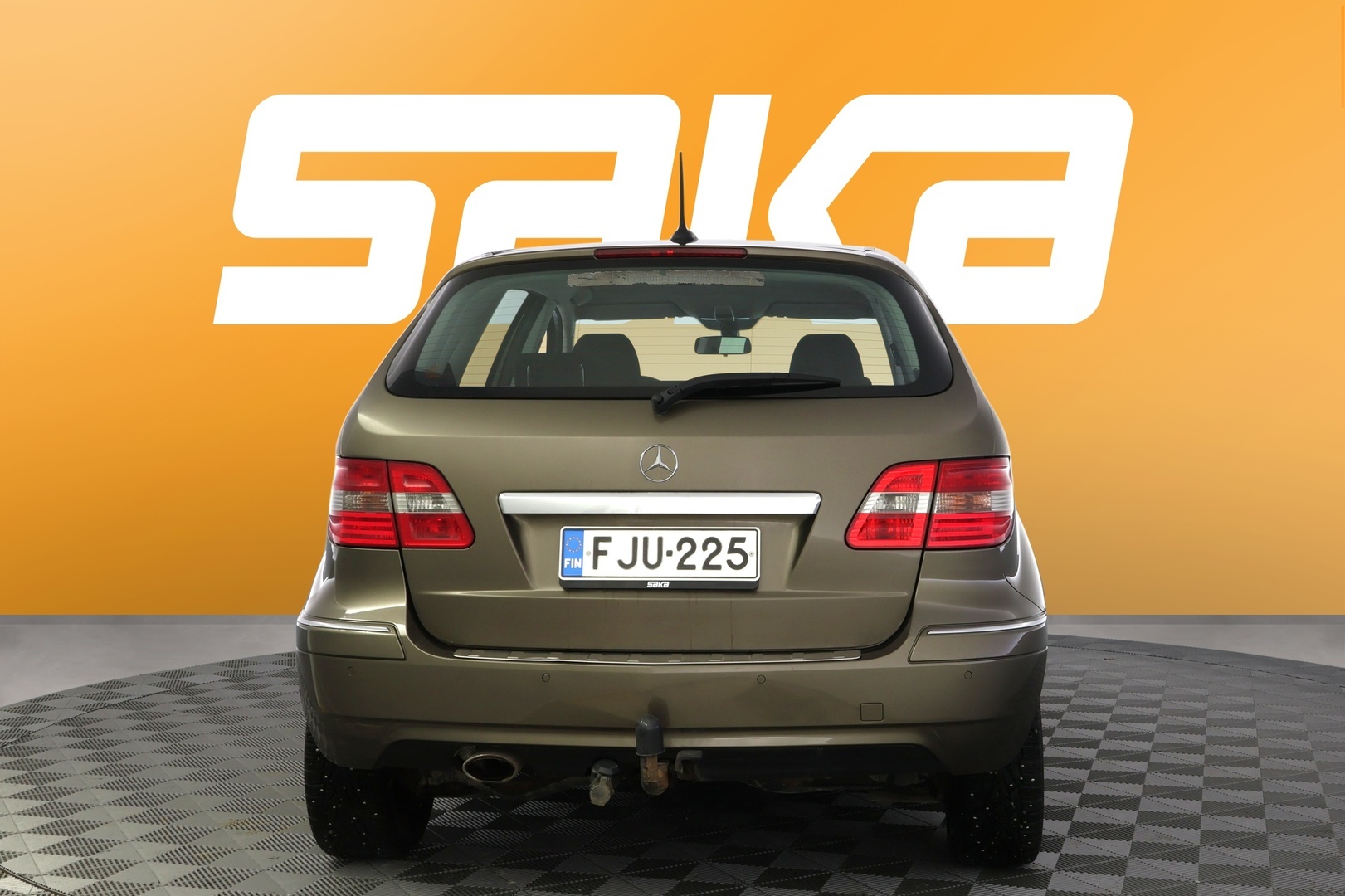 MERCEDES-BENZ B 2010